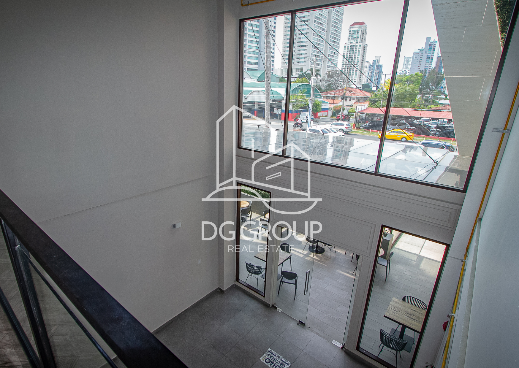 Alquiler de local comercial en San Francisco en Plaza Corner 68 — foto 4