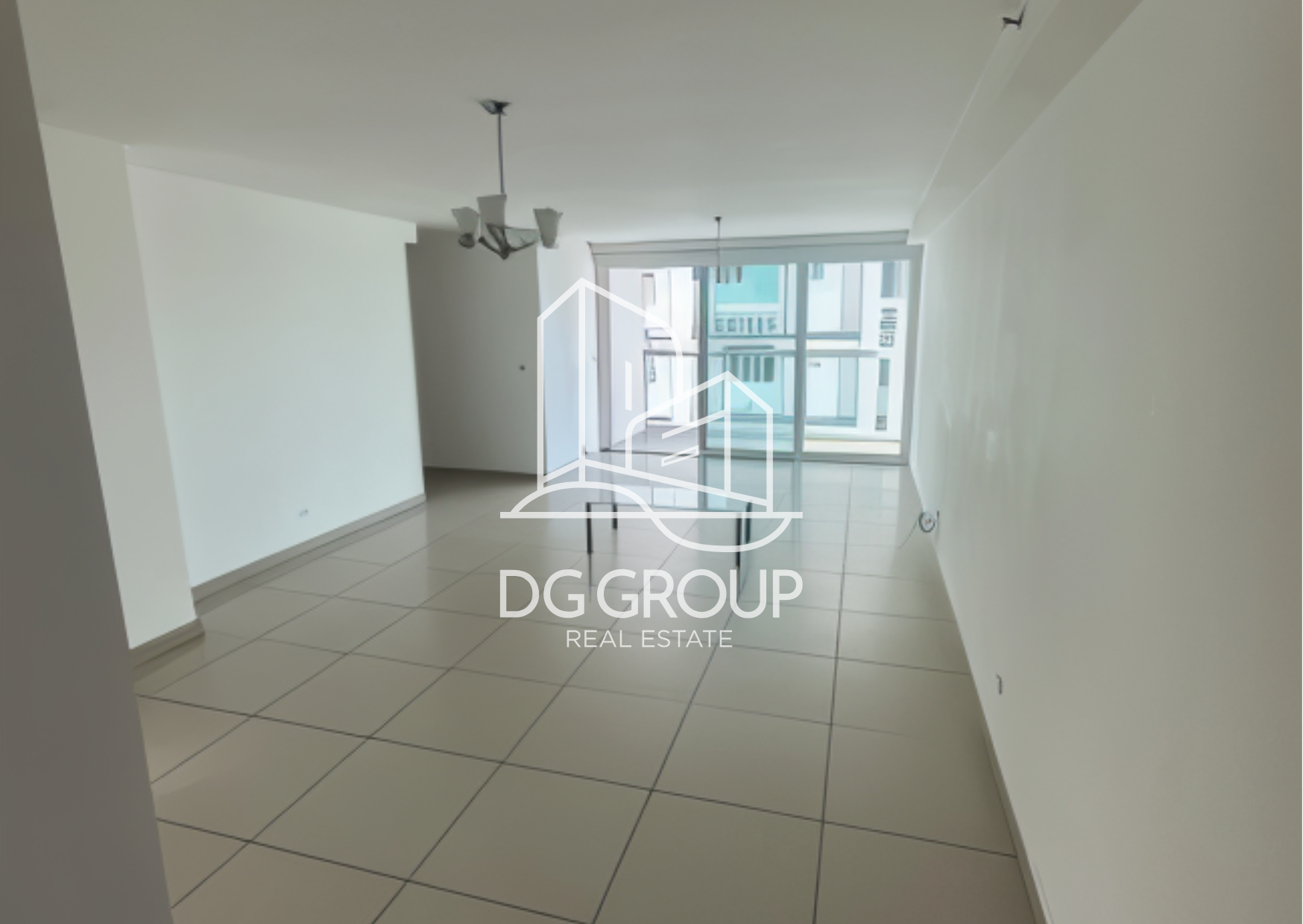 Venta de apartamento en Condado del Rey Kings Park — foto 1
