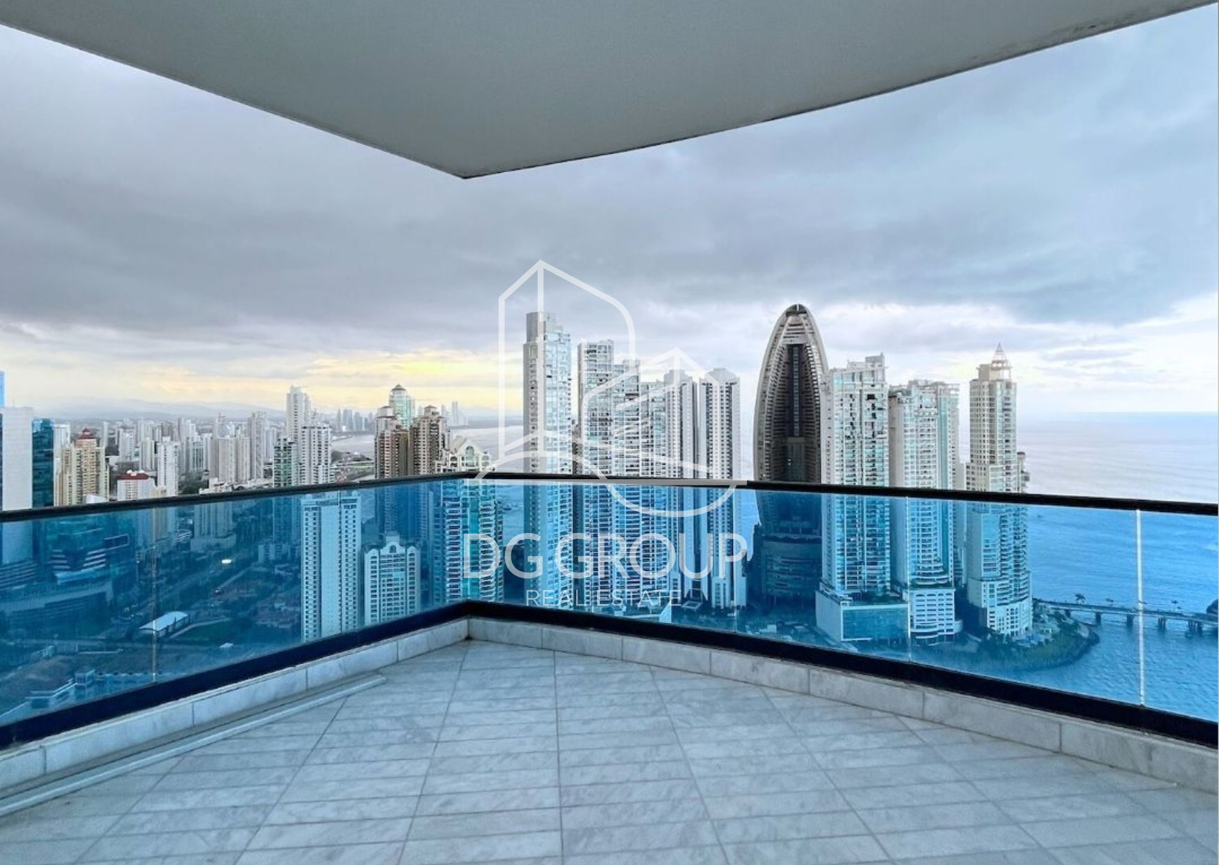Venta de Penthouse en Punta Paitilla PH Ocean Front — foto 1