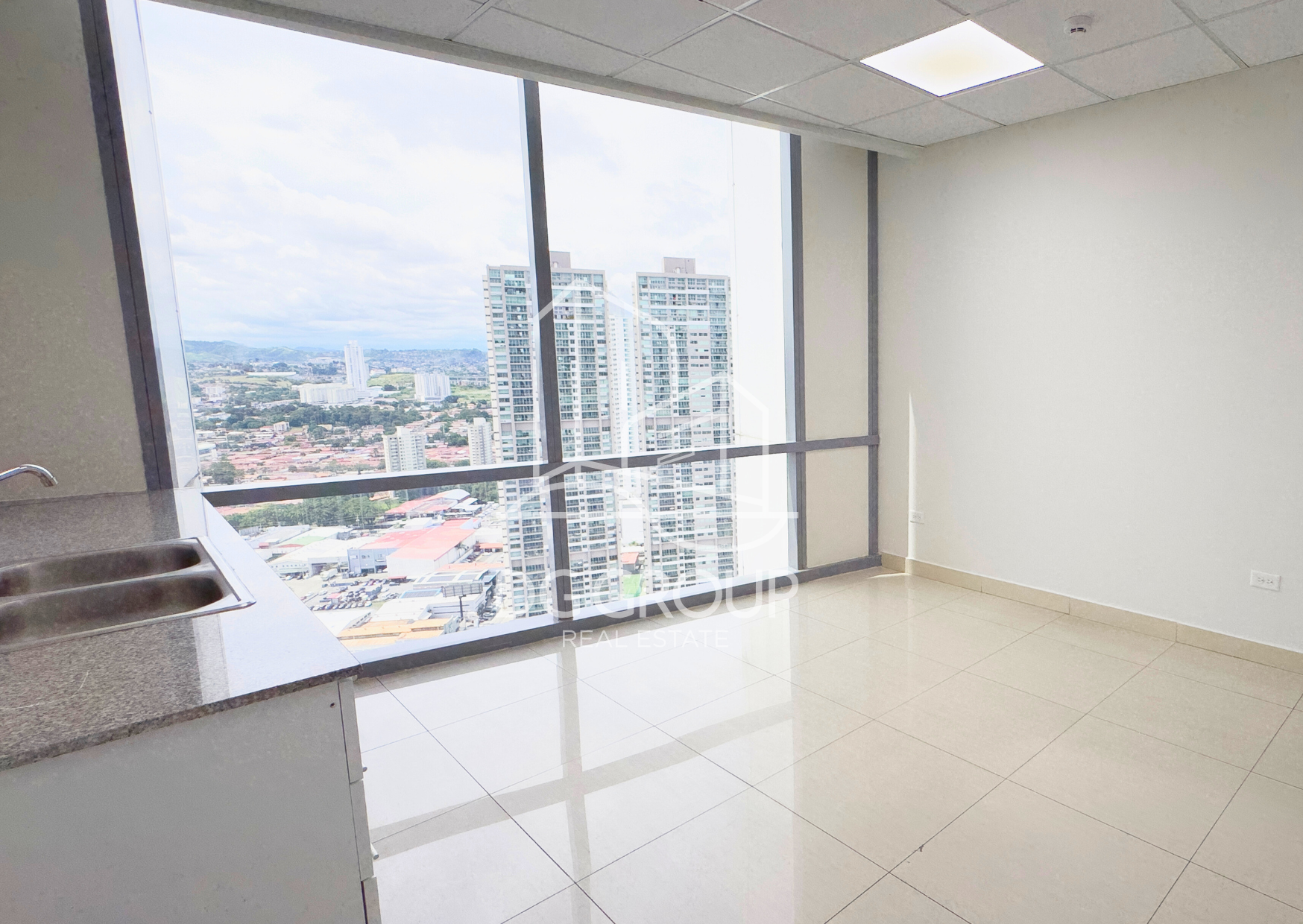 Alquiler de oficina en Costa del Este PH Financial Park — foto 6