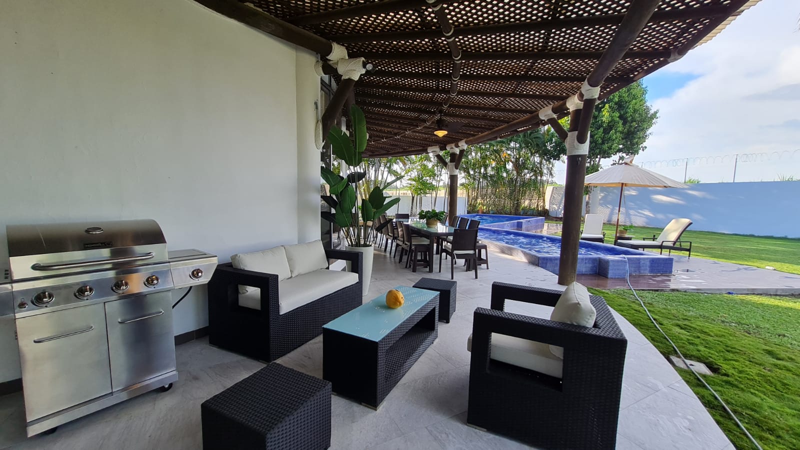 SEA SIDE HACIENDA DEL MAR CASA EN VENTA - Image 2