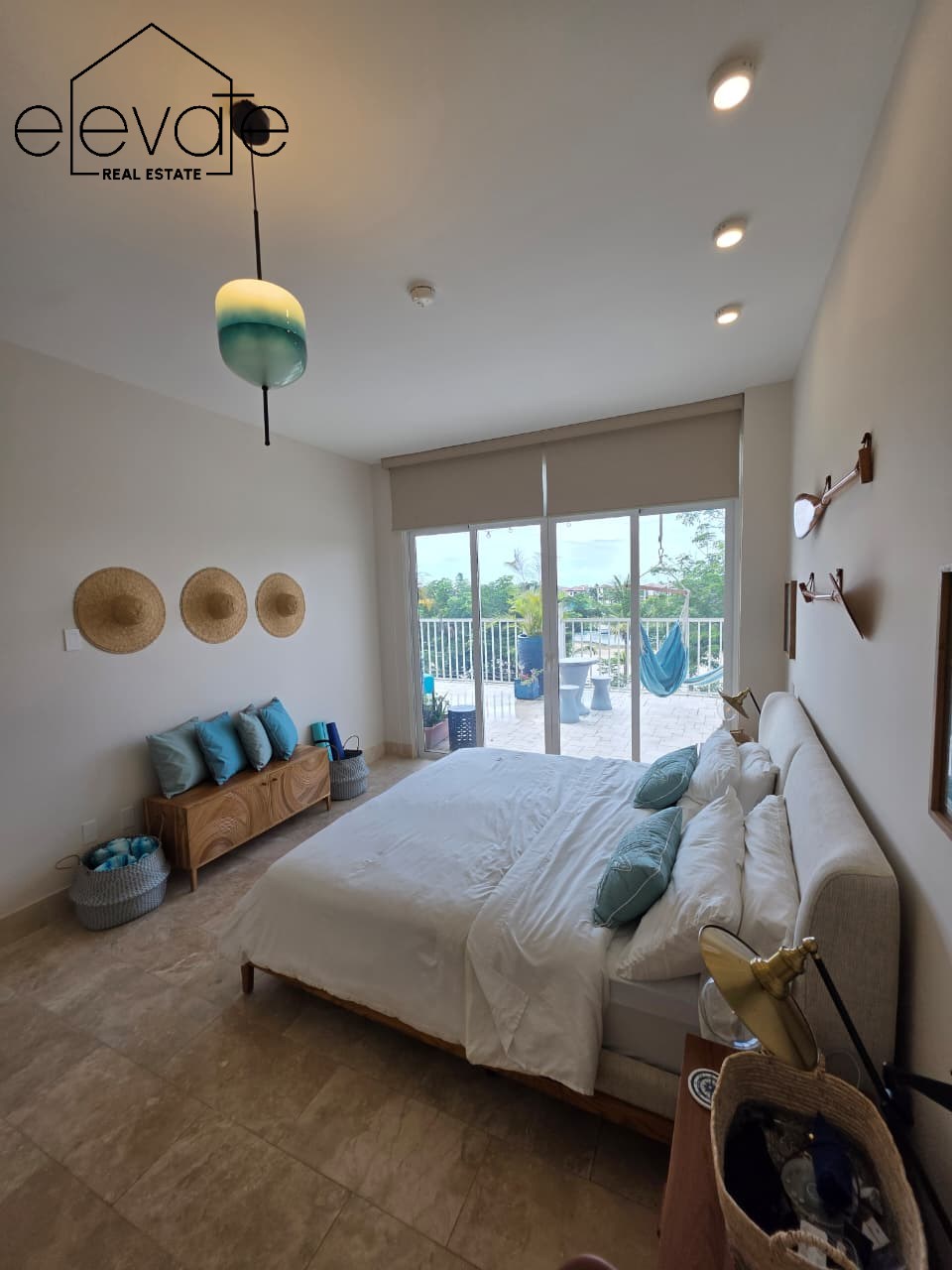MARINA - BUENAVENTURA