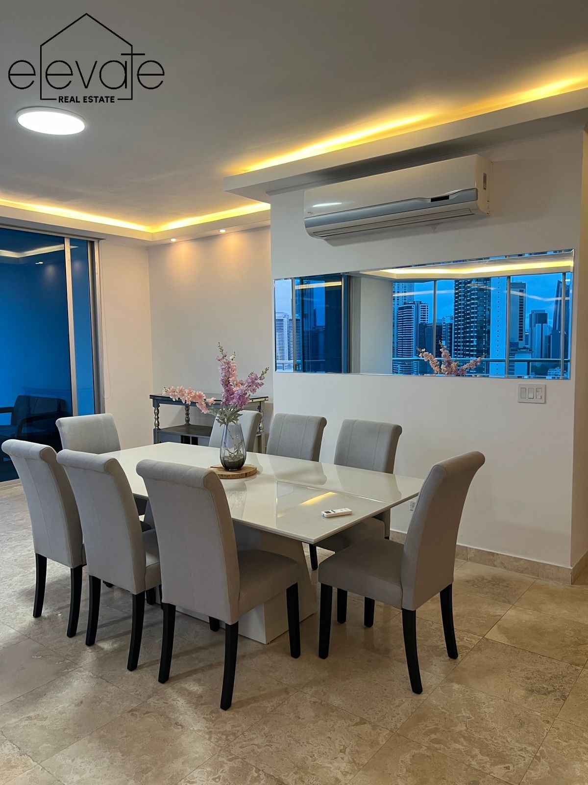SKY RESIDENCES - AVENIDA BALBOA