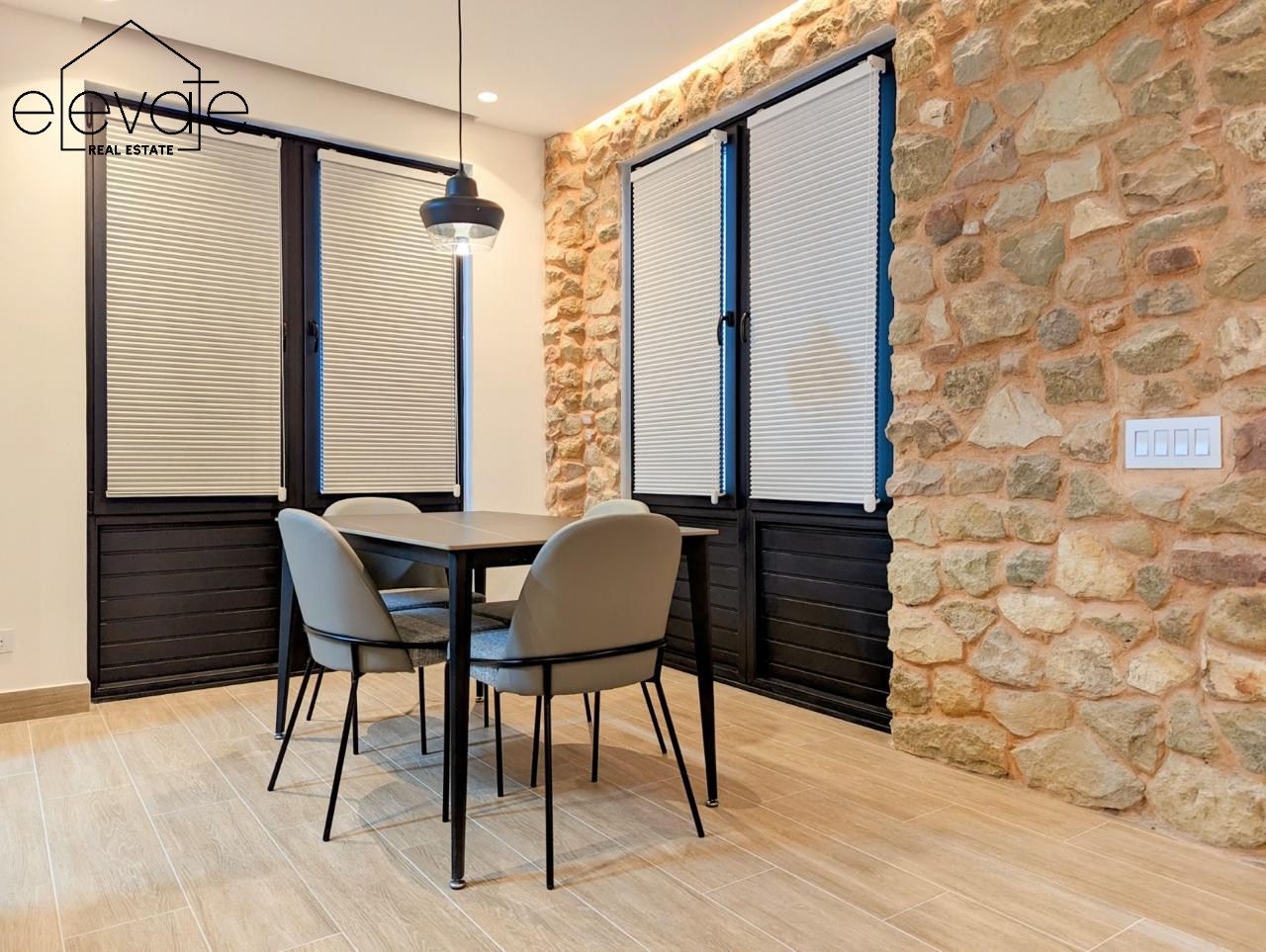 LA CUADRA - CASCO VIEJO