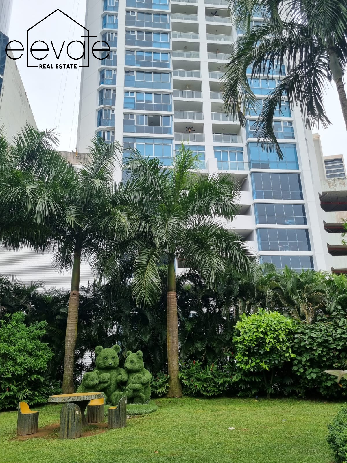 COUNTRY CLUB - COSTA DEL ESTE
