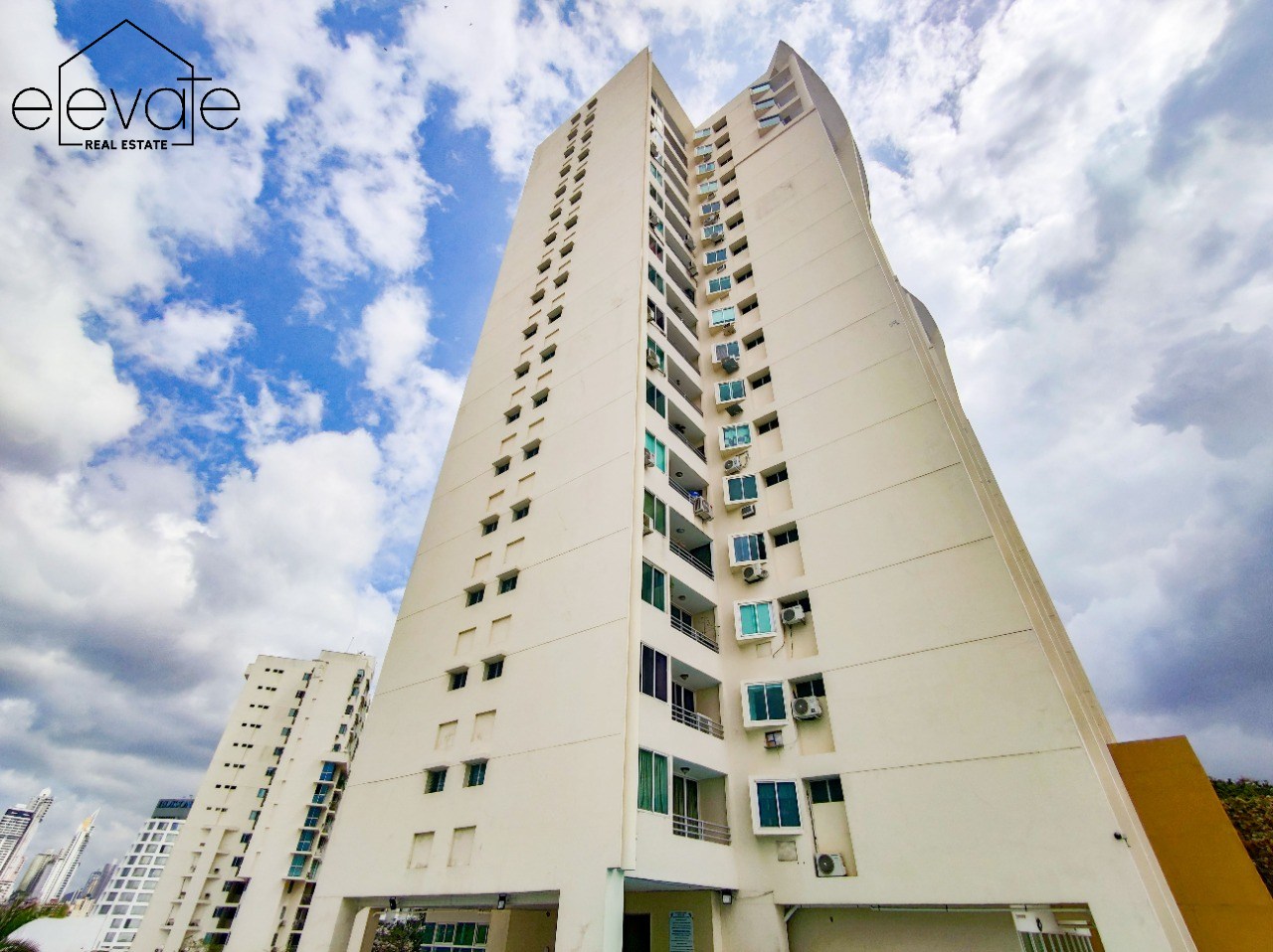 MAJESTIC GARDENS - EDISON PLAZA