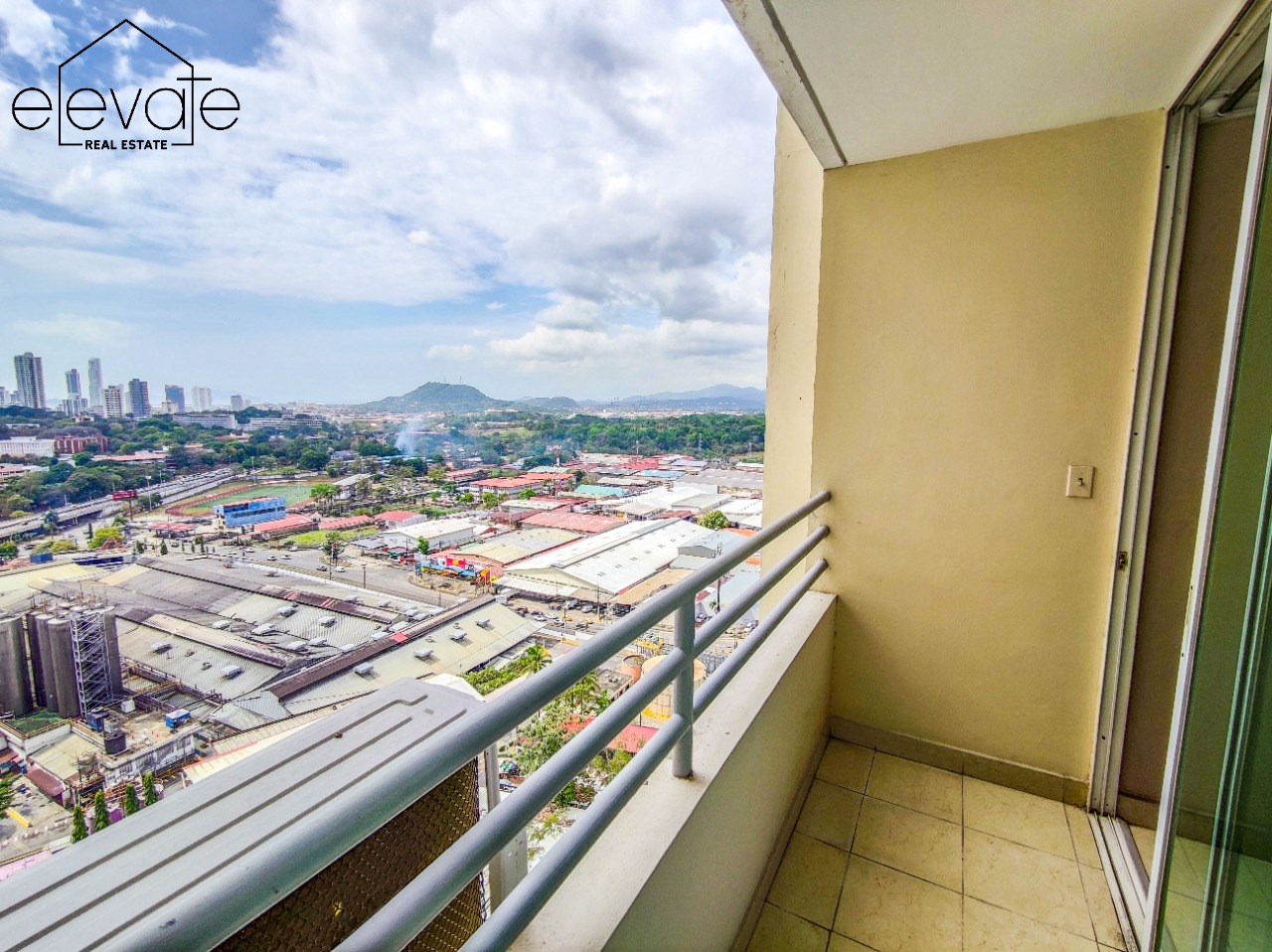 MAJESTIC GARDENS - EDISON PLAZA