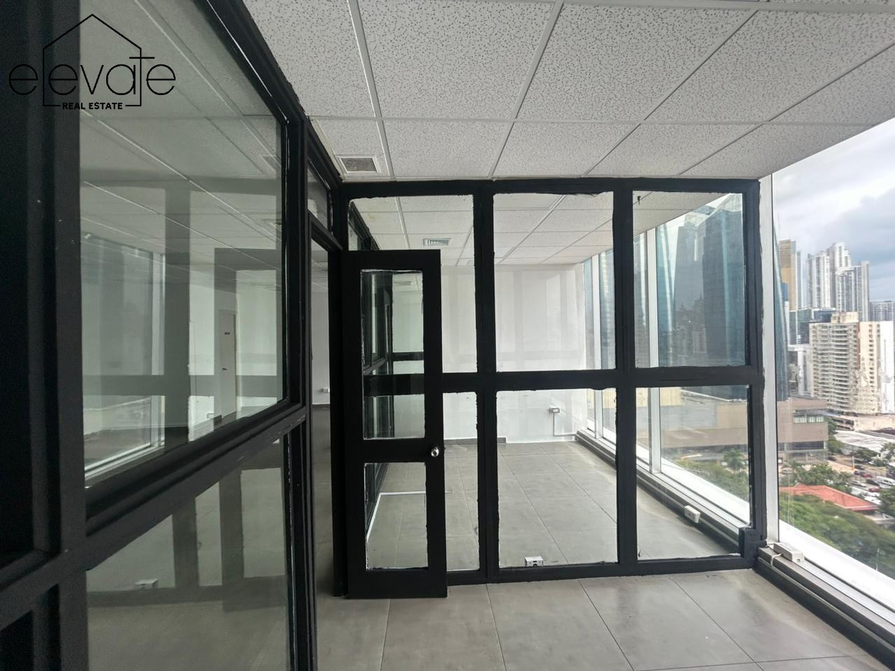 OFICINA PH PANAMA DESIGN CENTER