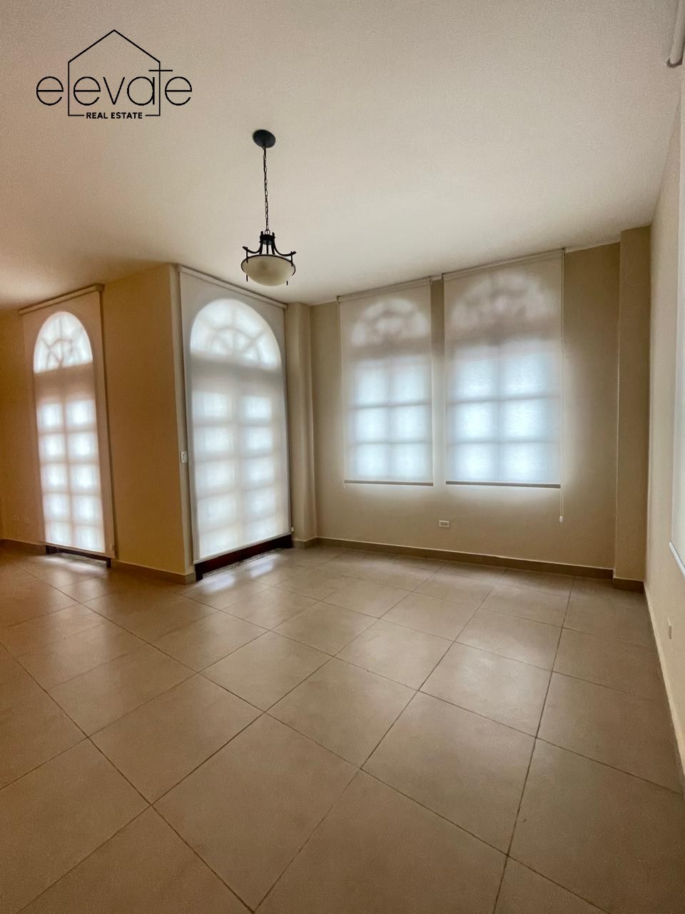 CASCO VIEJO, PANAMÁ - ALQUILER APARTAMENTO CON VISTA AL MAR