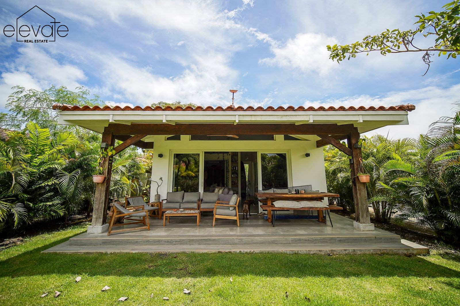 CASA EN BLUE - PLAYA VENAO PEDASI