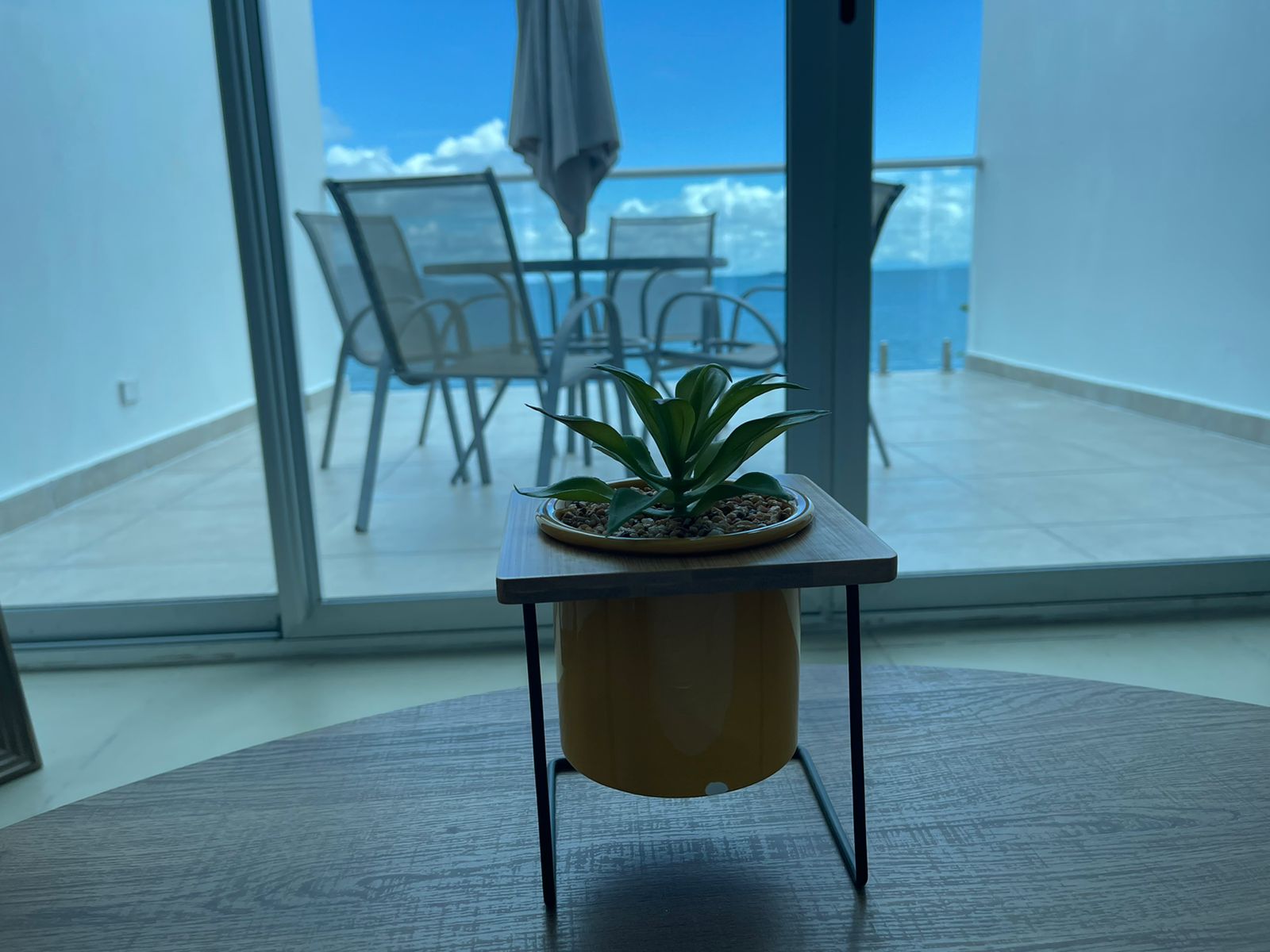 Se alquila apartamento completamente amoblado en Isla Naos - Amador