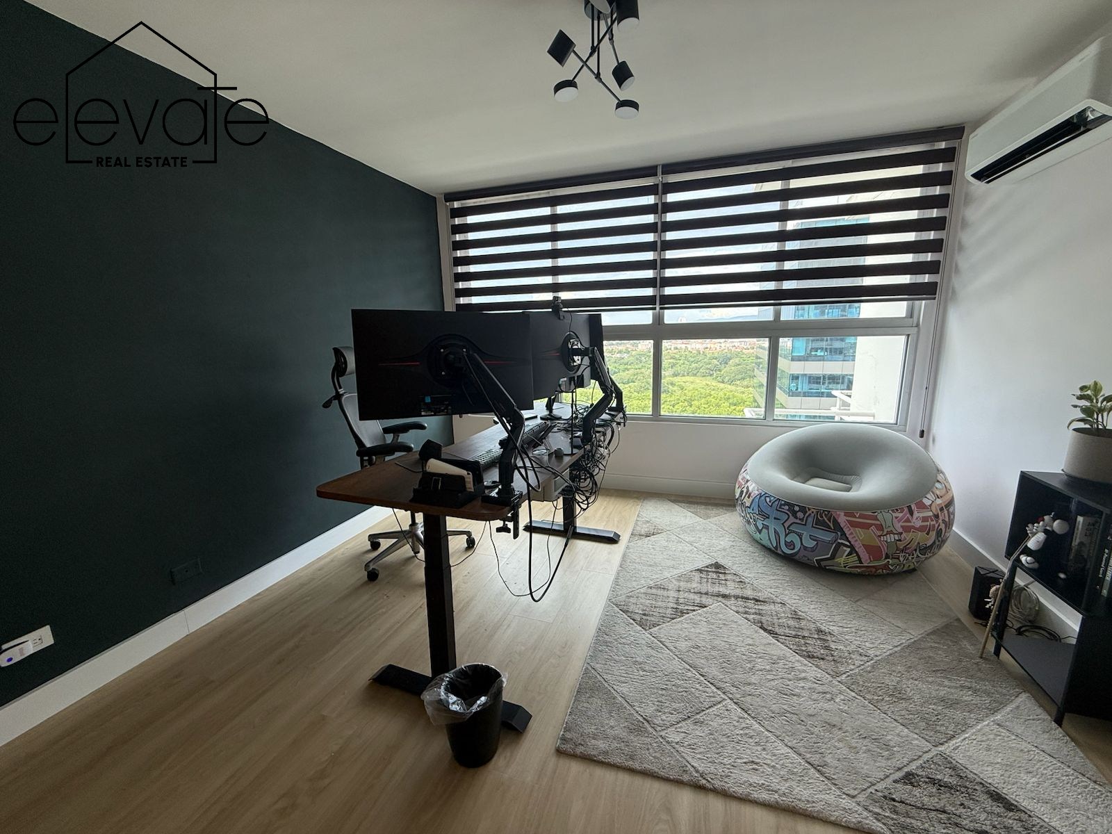 PH VERTIKAL - COSTA DEL ESTE