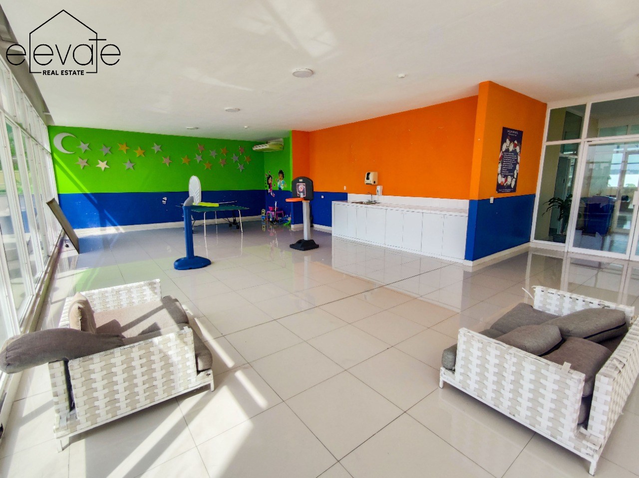 MAJESTIC GARDENS - EDISON PLAZA