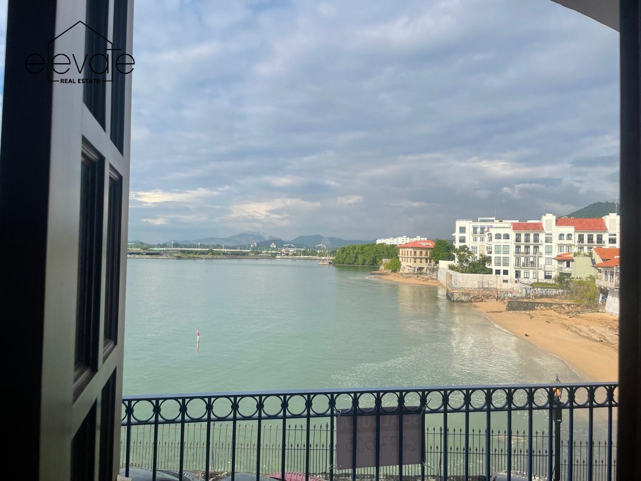 CASCO VIEJO, PANAMÁ - ALQUILER APARTAMENTO CON VISTA AL MAR