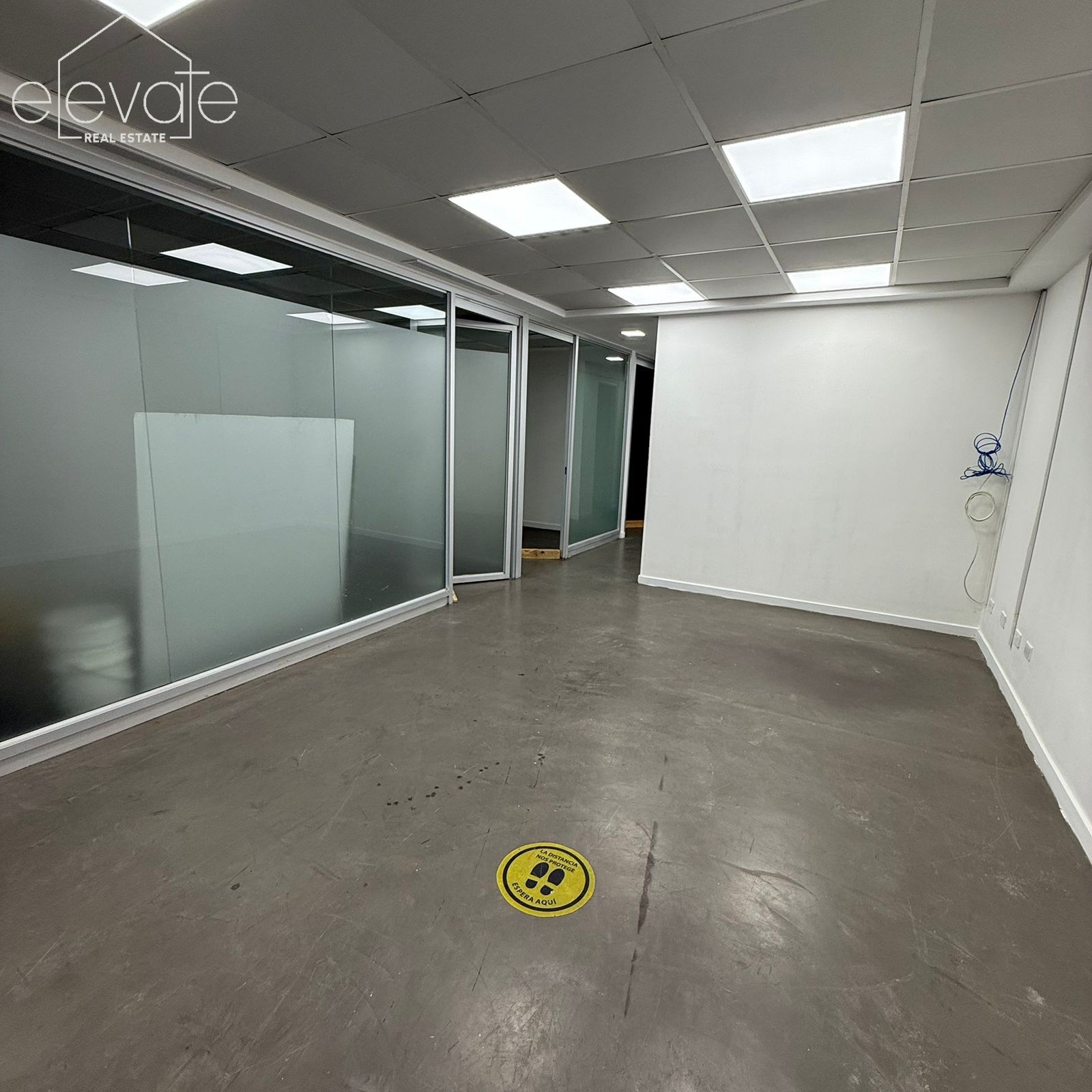 LOCAL COMERCIAL - ROYAL CENTER, MARBELLA