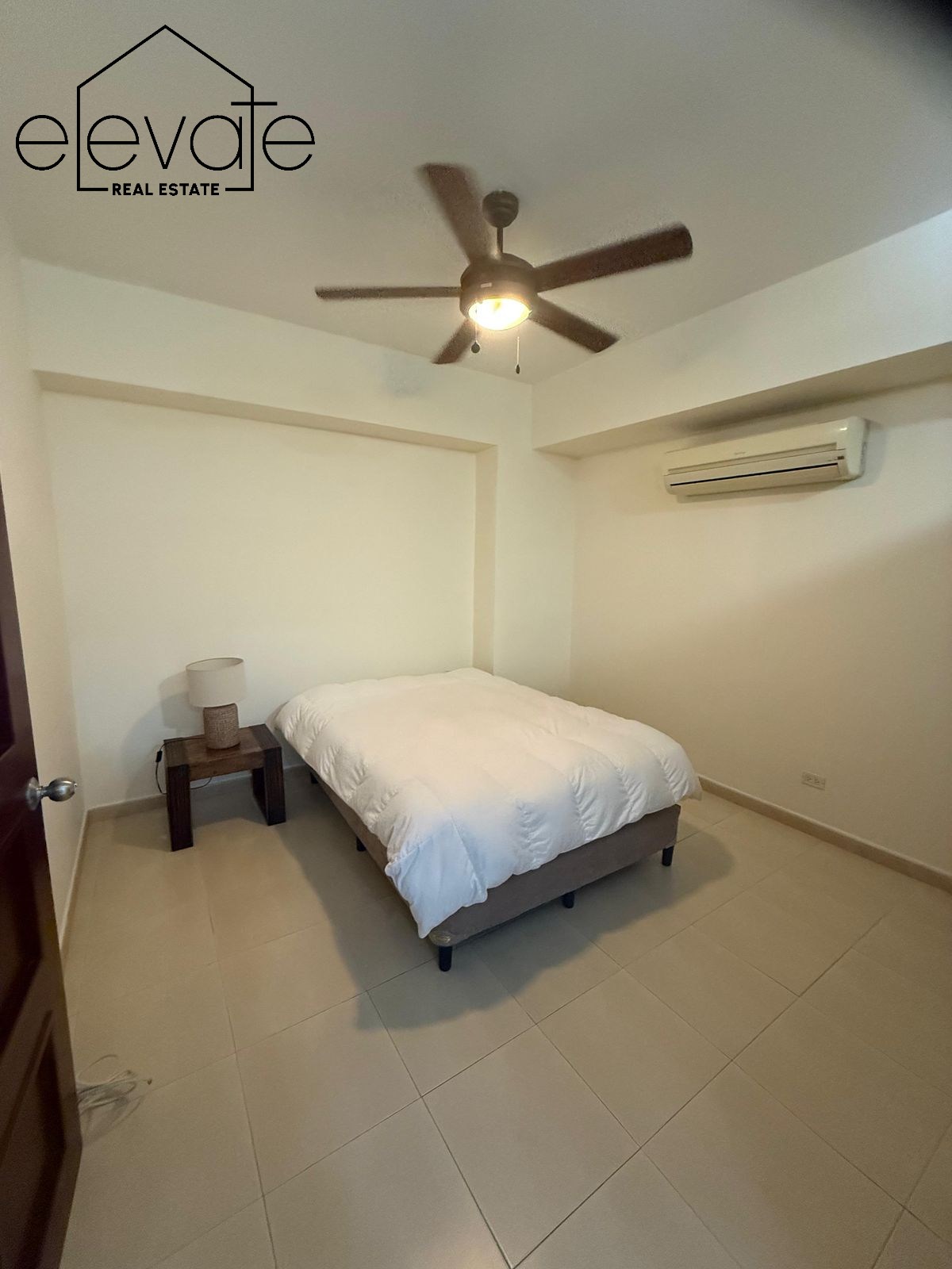 GRANDBAY TOWER - VISTA AL MAR