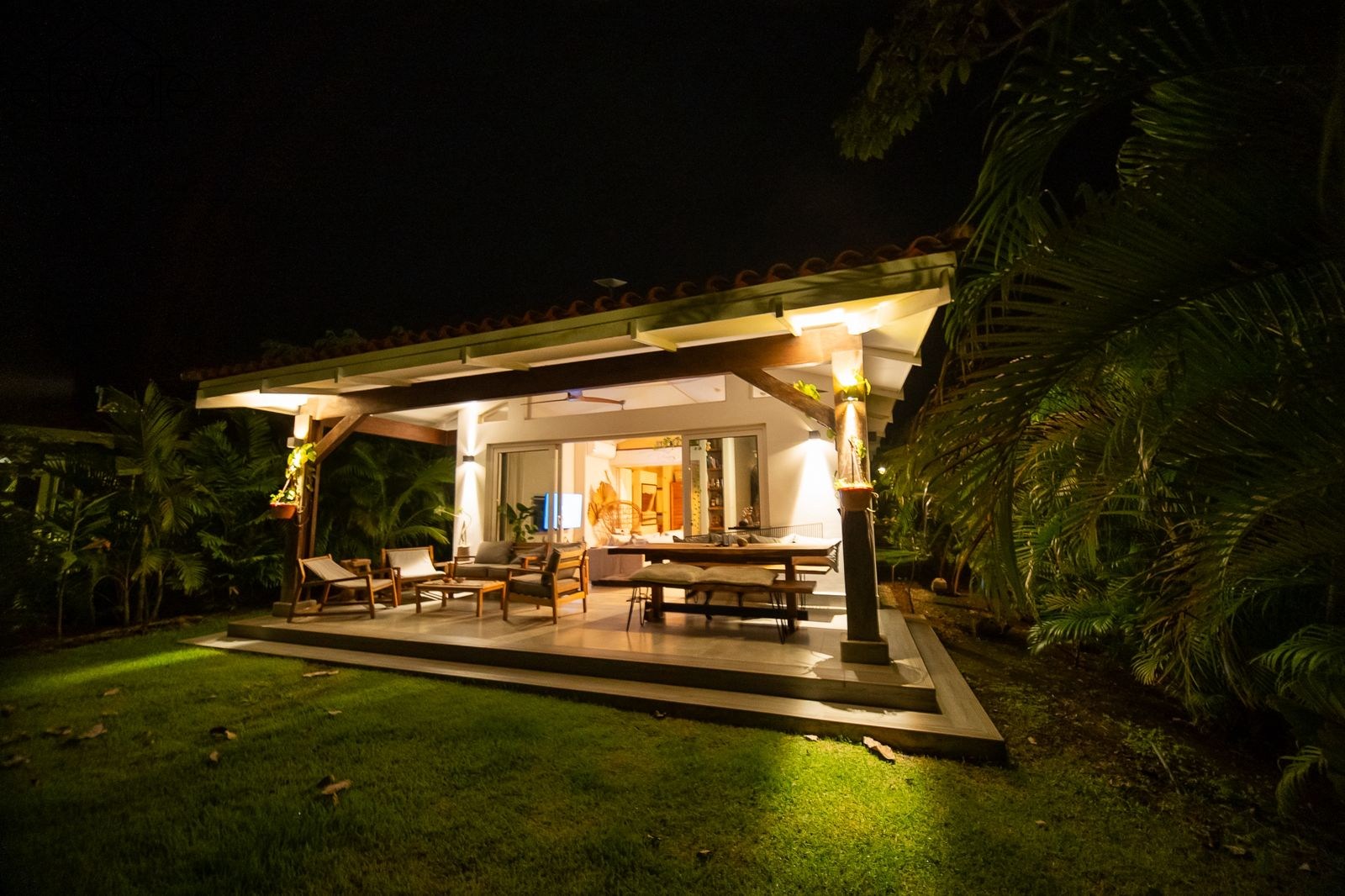 CASA EN BLUE - PLAYA VENAO PEDASI