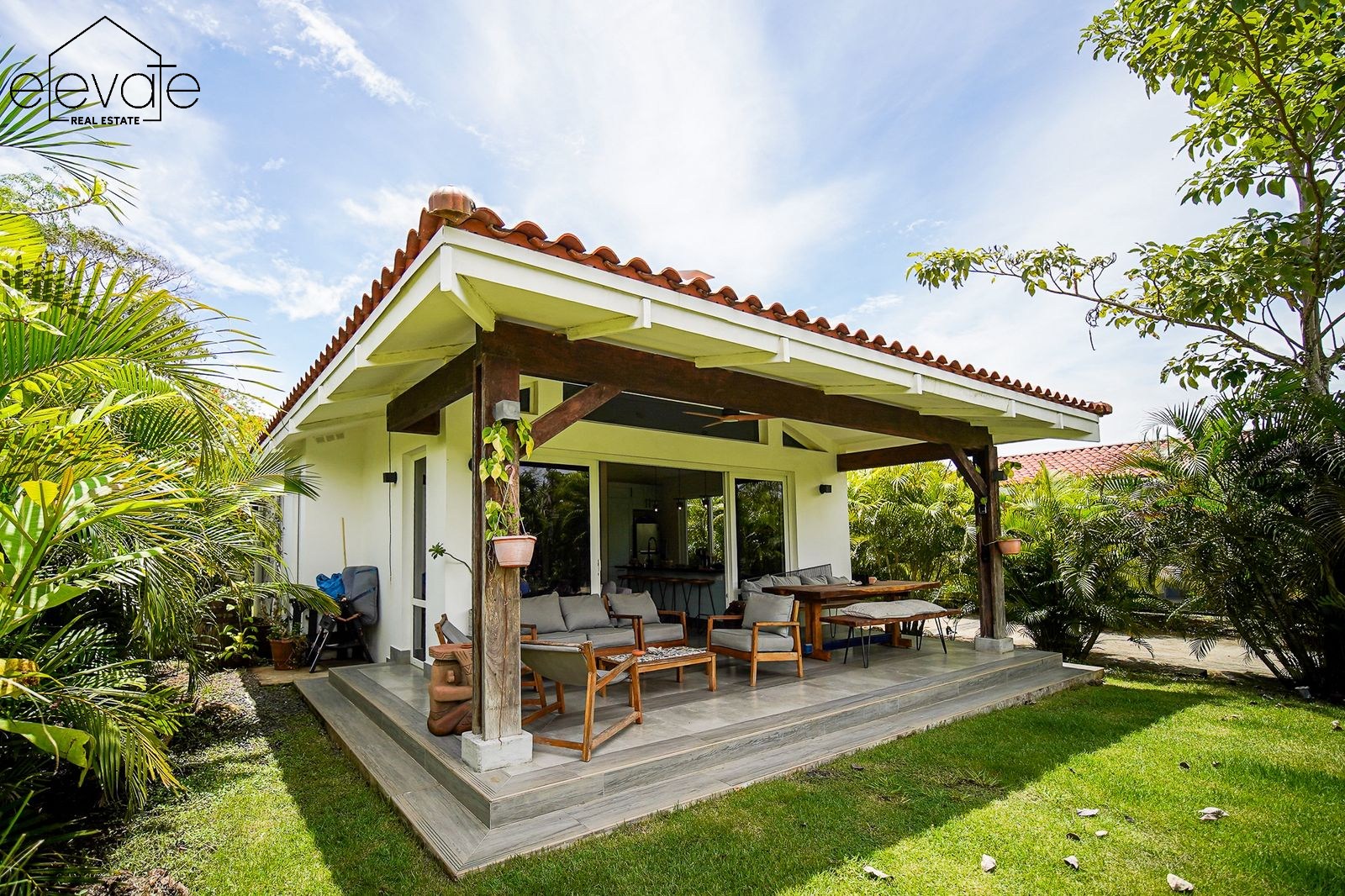 CASA EN BLUE - PLAYA VENAO PEDASI