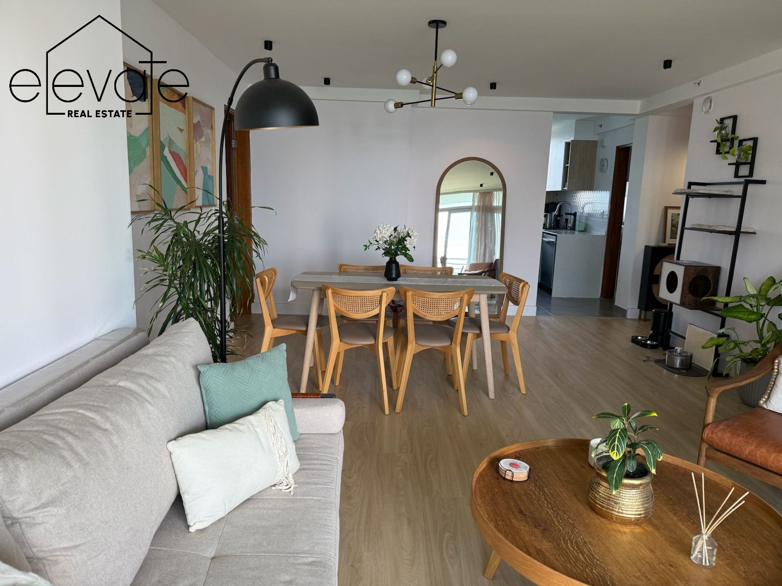 PH VERTIKAL - COSTA DEL ESTE