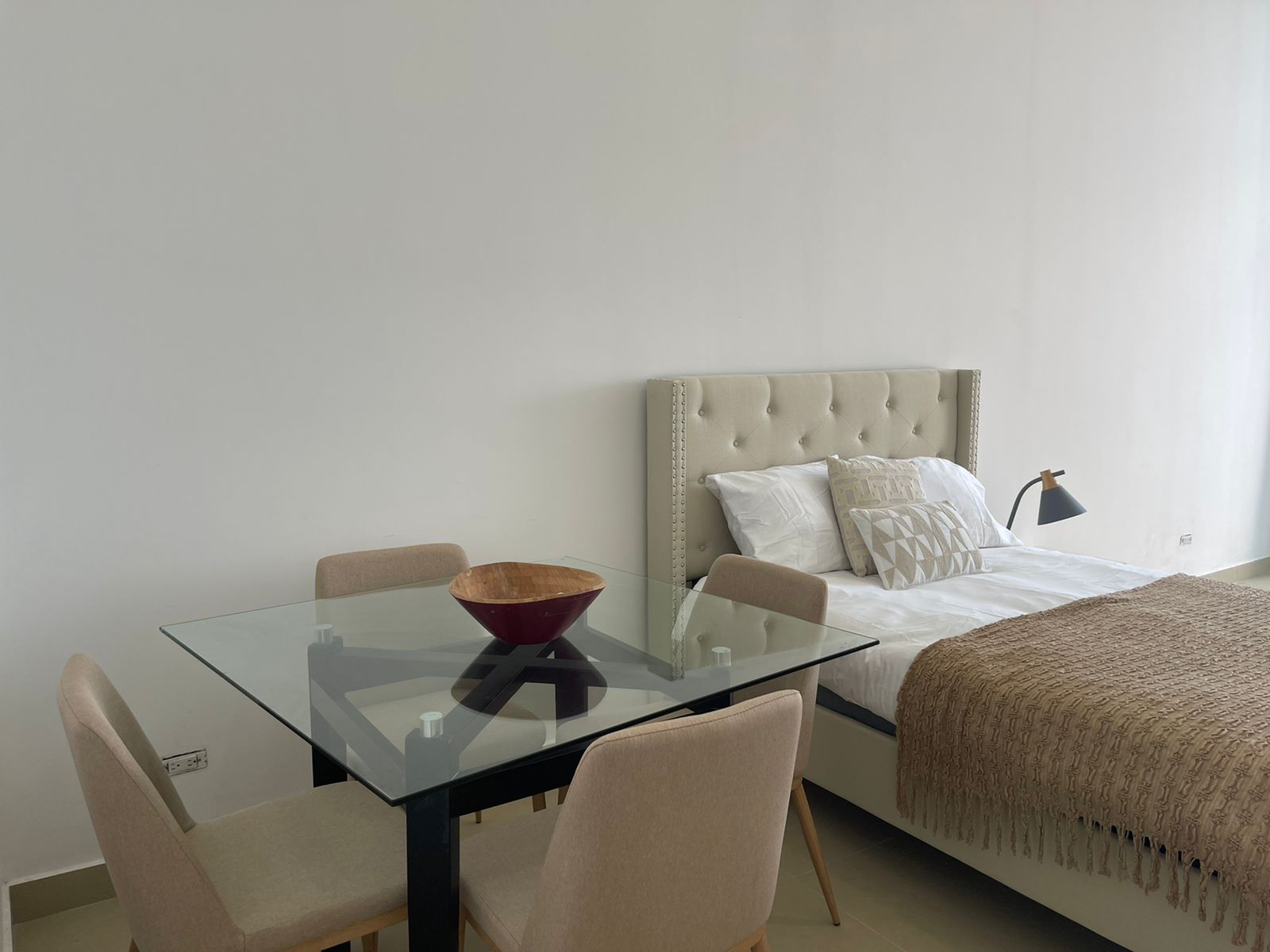 Se alquila apartamento completamente amoblado en Isla Naos - Amador