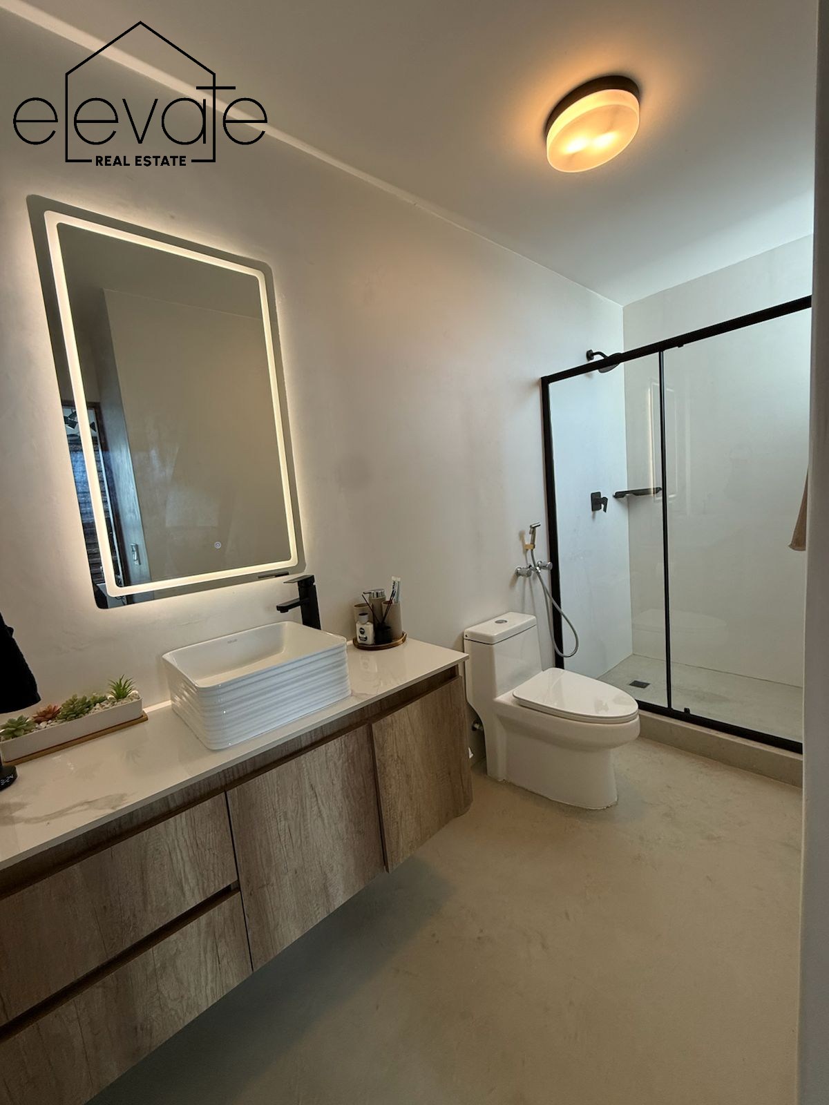 PH VERTIKAL - COSTA DEL ESTE