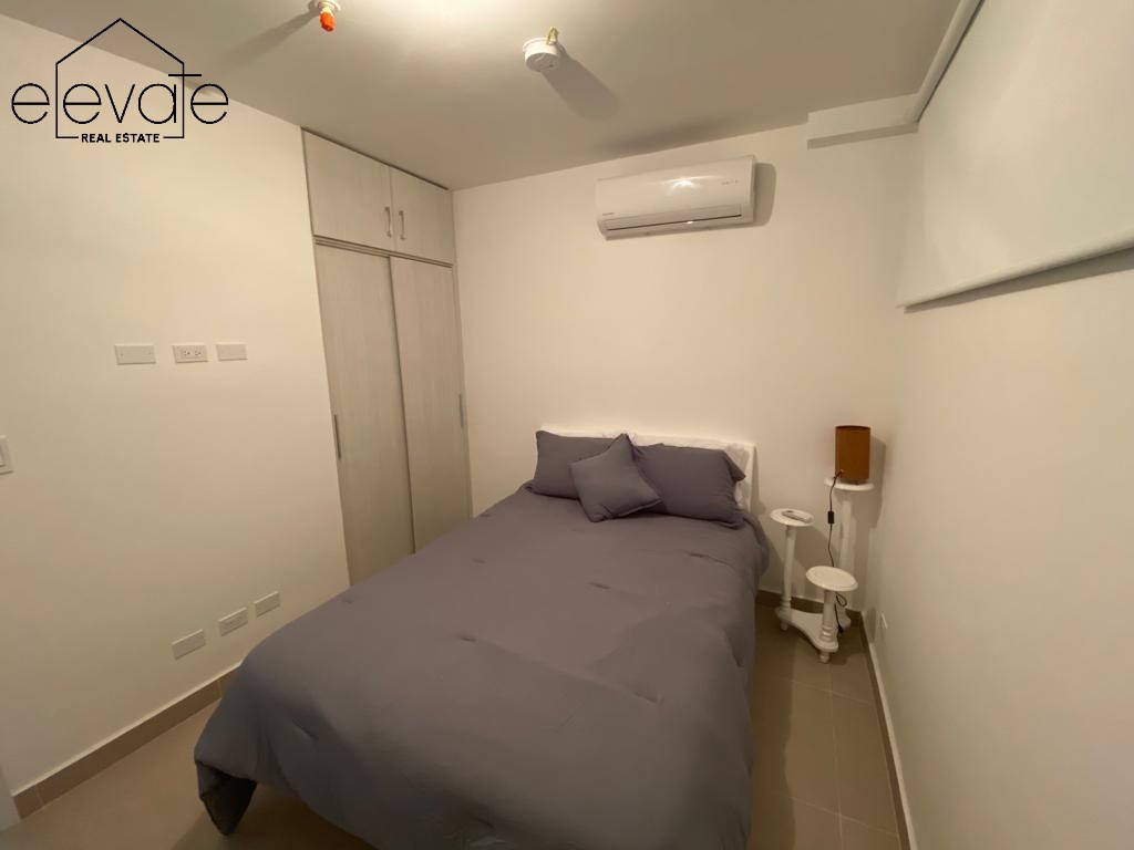 CASA BALCONES - SANTA ANA, CASCO ANTIGUO