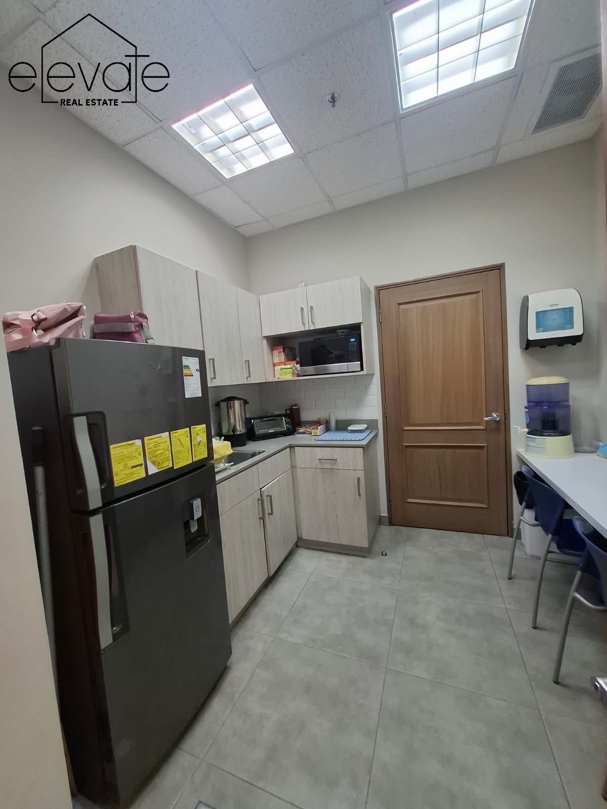 LOCAL EN OBARRIO - AVE SAMUEL LEWIS