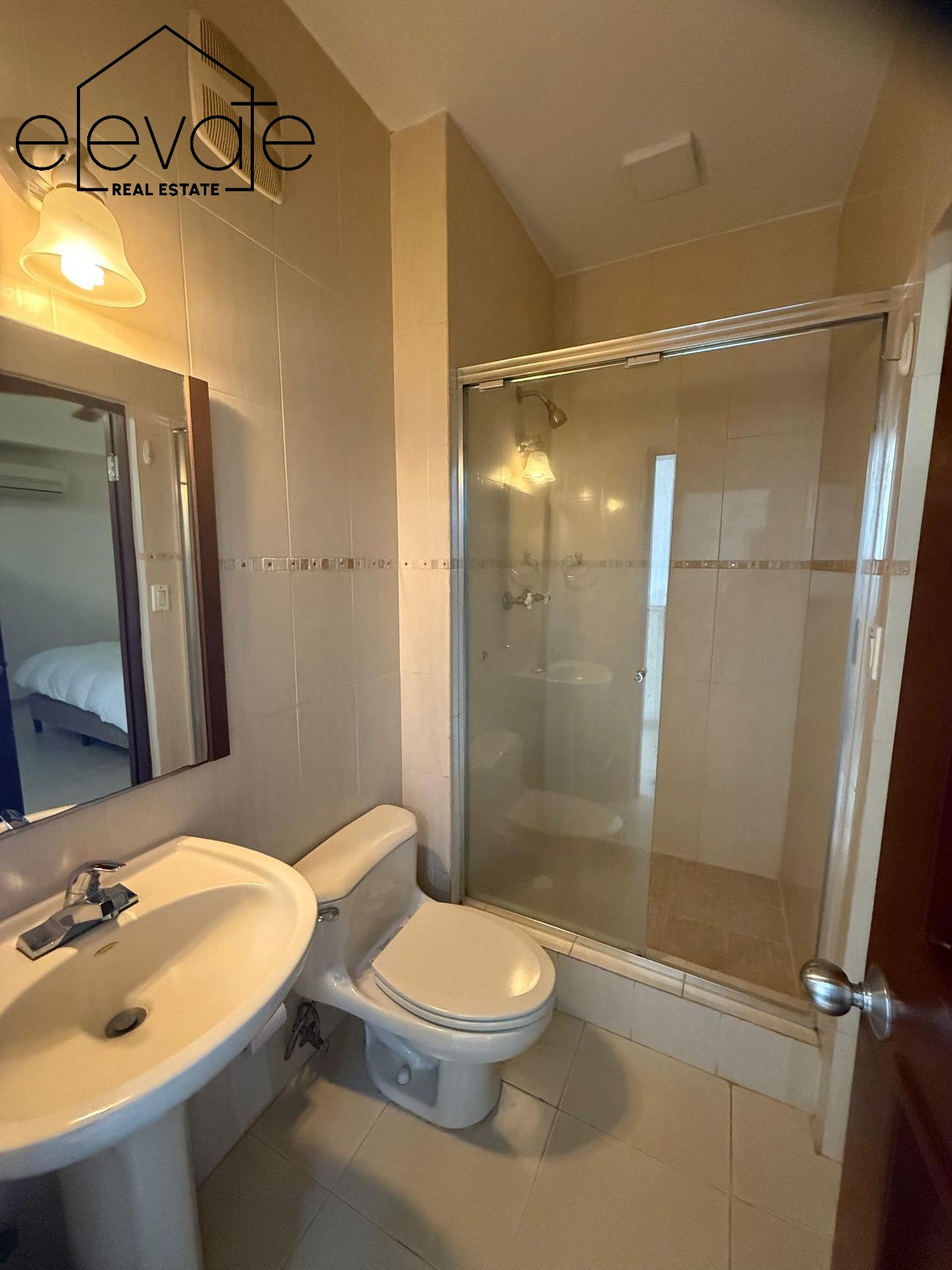 GRANDBAY TOWER - VISTA AL MAR