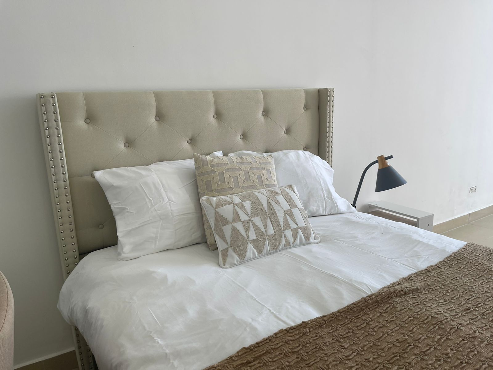 Se alquila apartamento completamente amoblado en Isla Naos - Amador