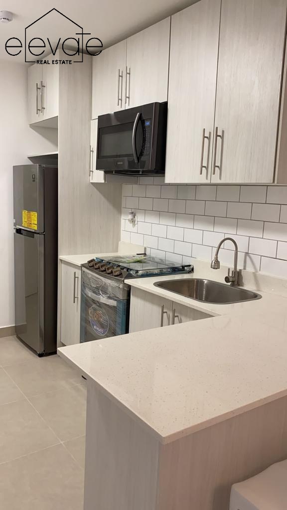 CASA BALCONES - SANTA ANA, CASCO ANTIGUO