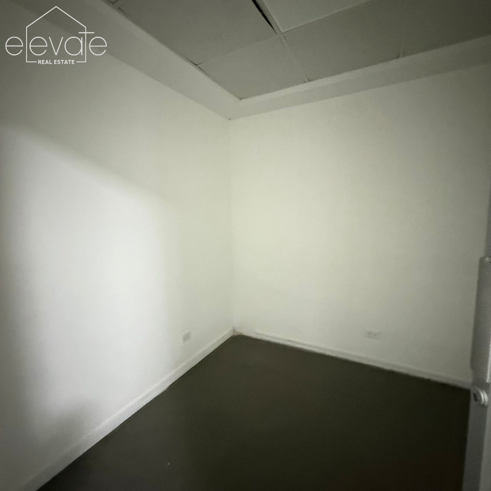 LOCAL COMERCIAL - ROYAL CENTER, MARBELLA