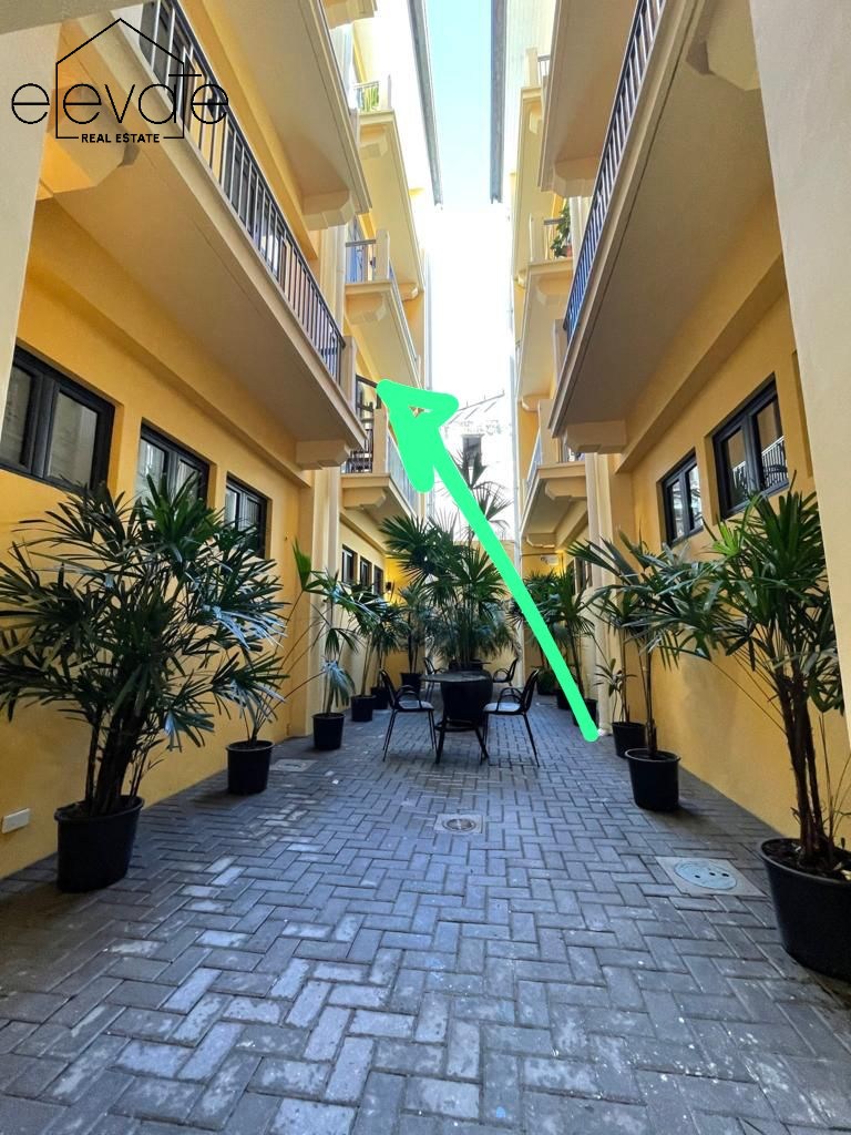 CASA BALCONES - SANTA ANA, CASCO ANTIGUO