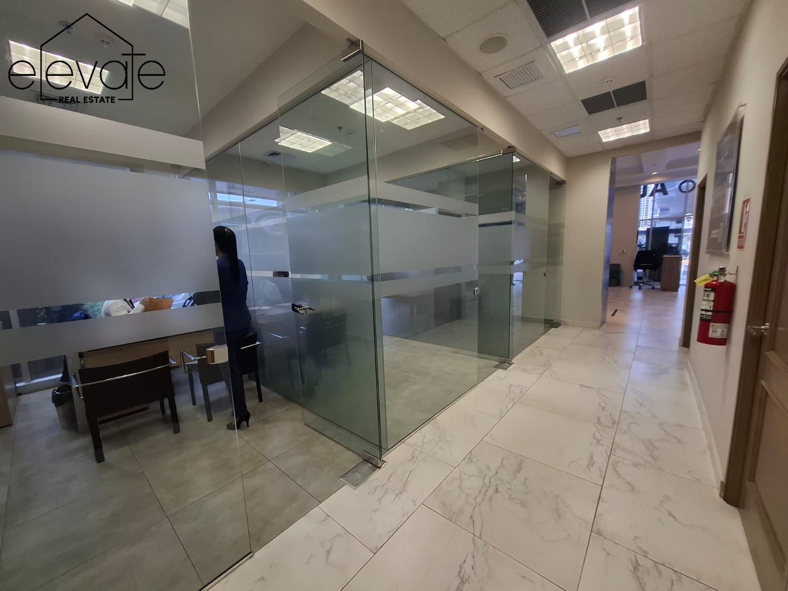 LOCAL EN OBARRIO - AVE SAMUEL LEWIS