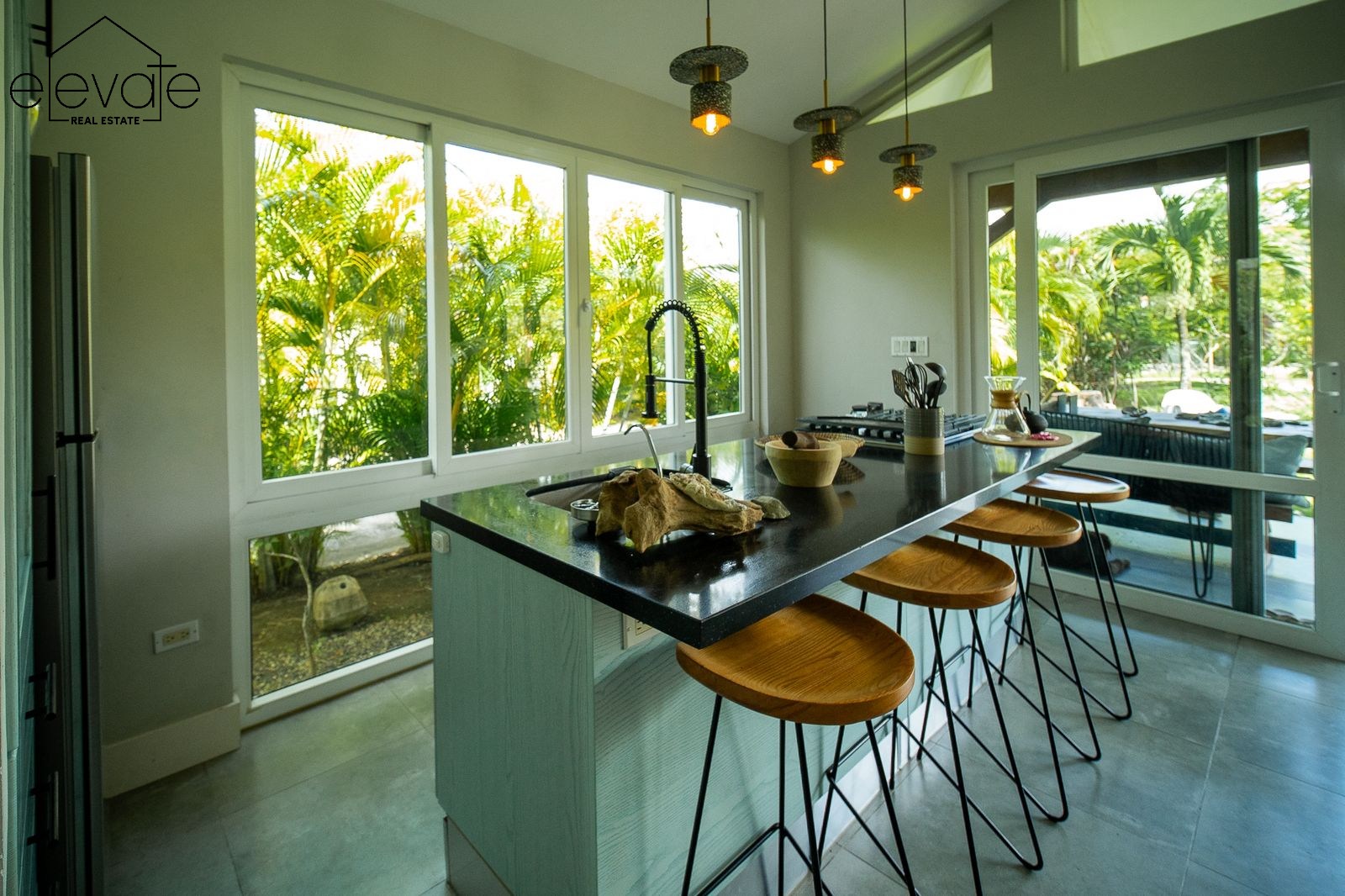 CASA EN BLUE - PLAYA VENAO PEDASI