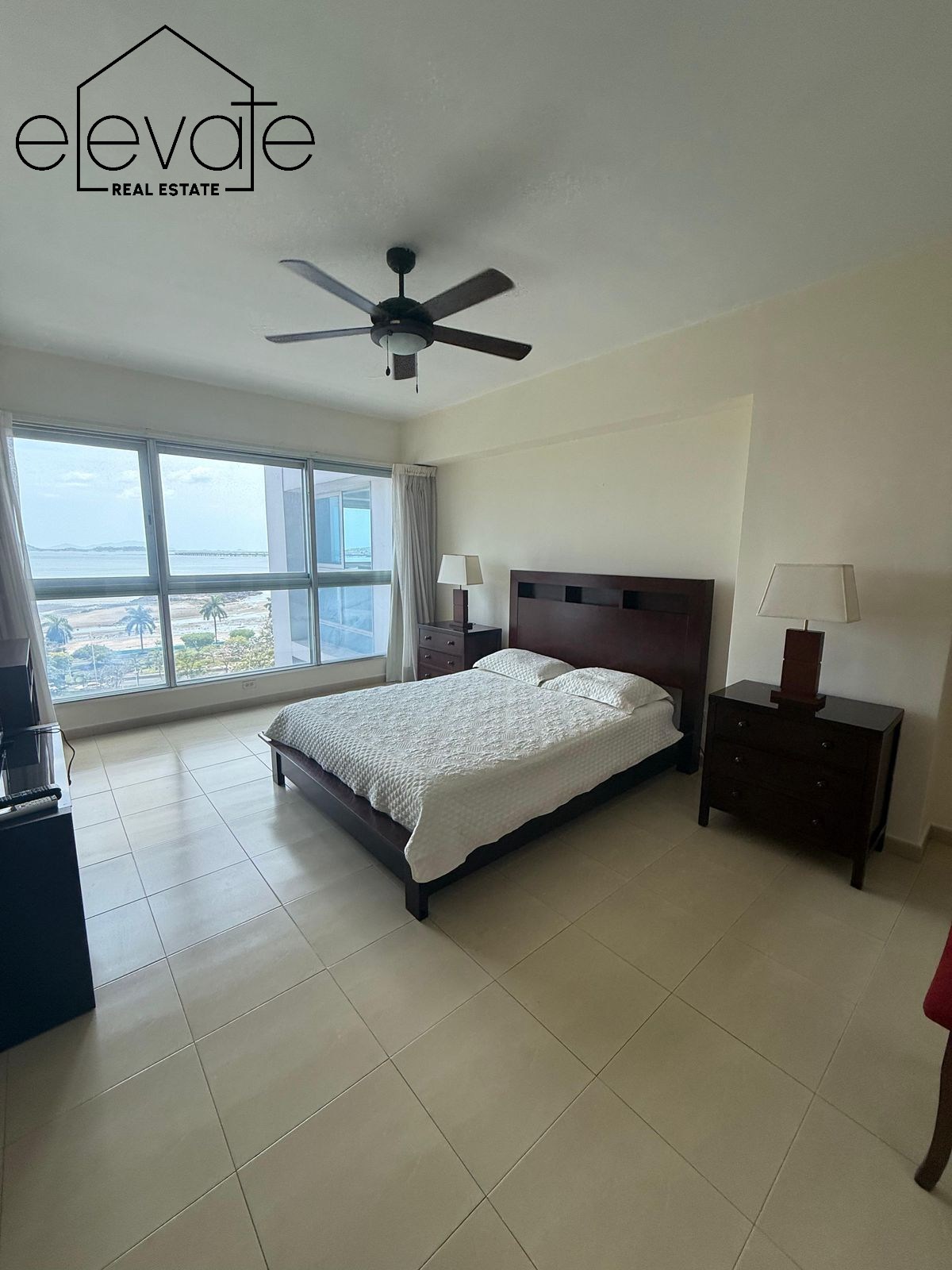 GRANDBAY TOWER - VISTA AL MAR