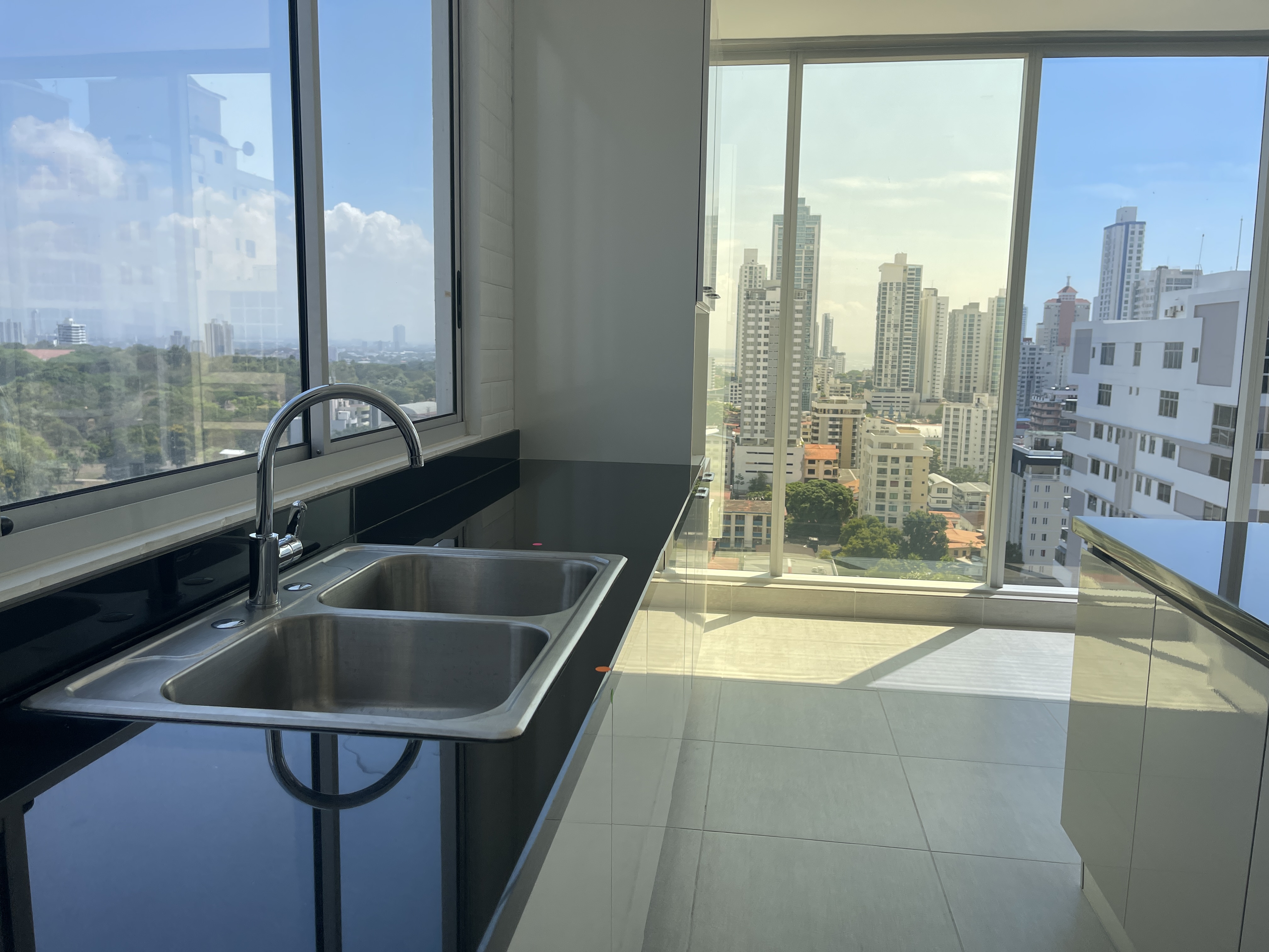 Se alquila apartamento en Jade Tower - San Francisco
