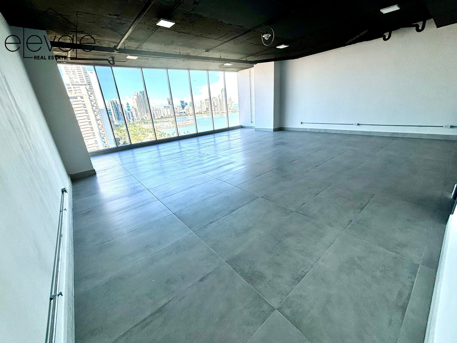 OFICINA, BOC - AVENIDA BALBOA
