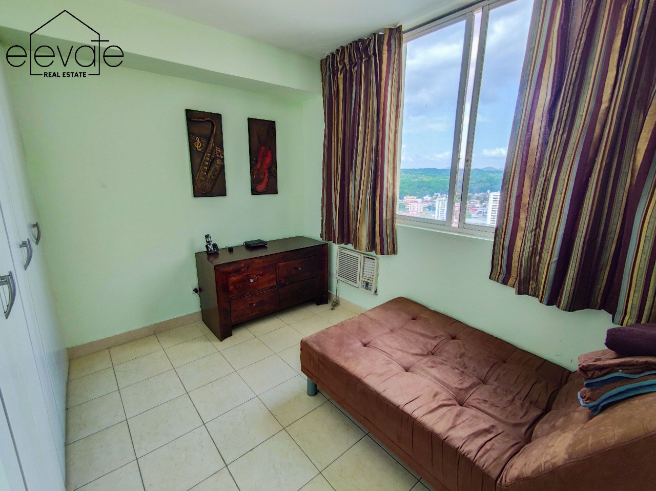 MAJESTIC GARDENS - EDISON PLAZA