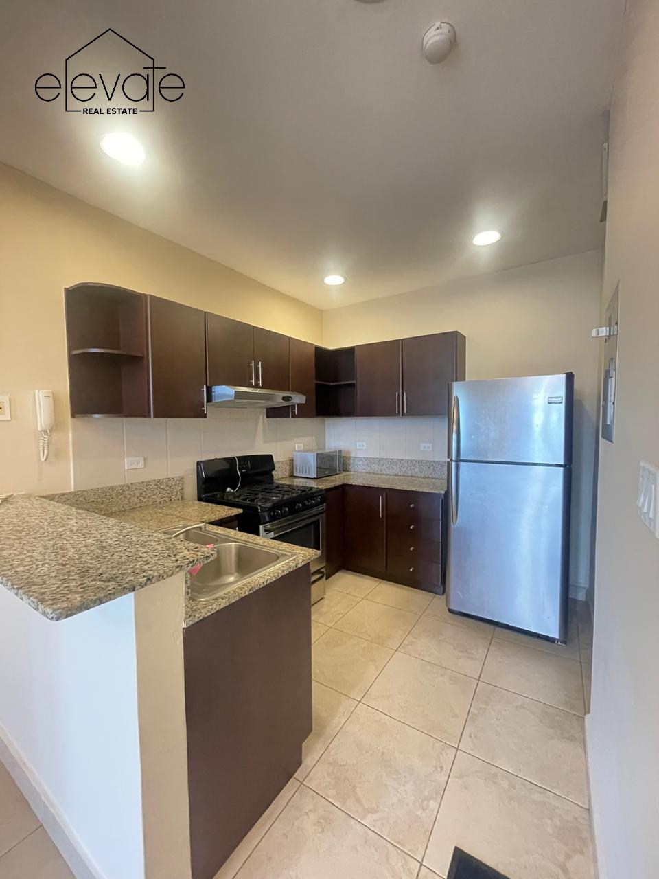 CASCO VIEJO, PANAMÁ - ALQUILER APARTAMENTO CON VISTA AL MAR