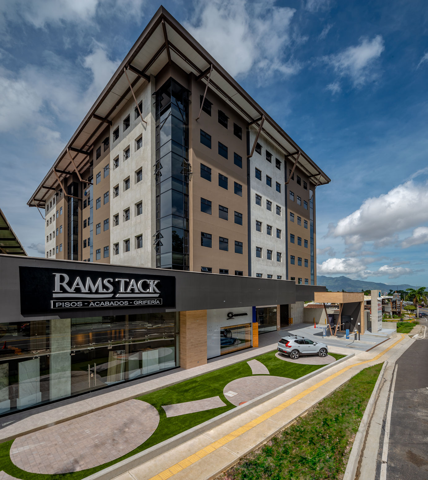 VENTA DE OFICINAS, SAN JOSE, CURRIDABAT, PINARES, OFICENTRO MOMENTUM