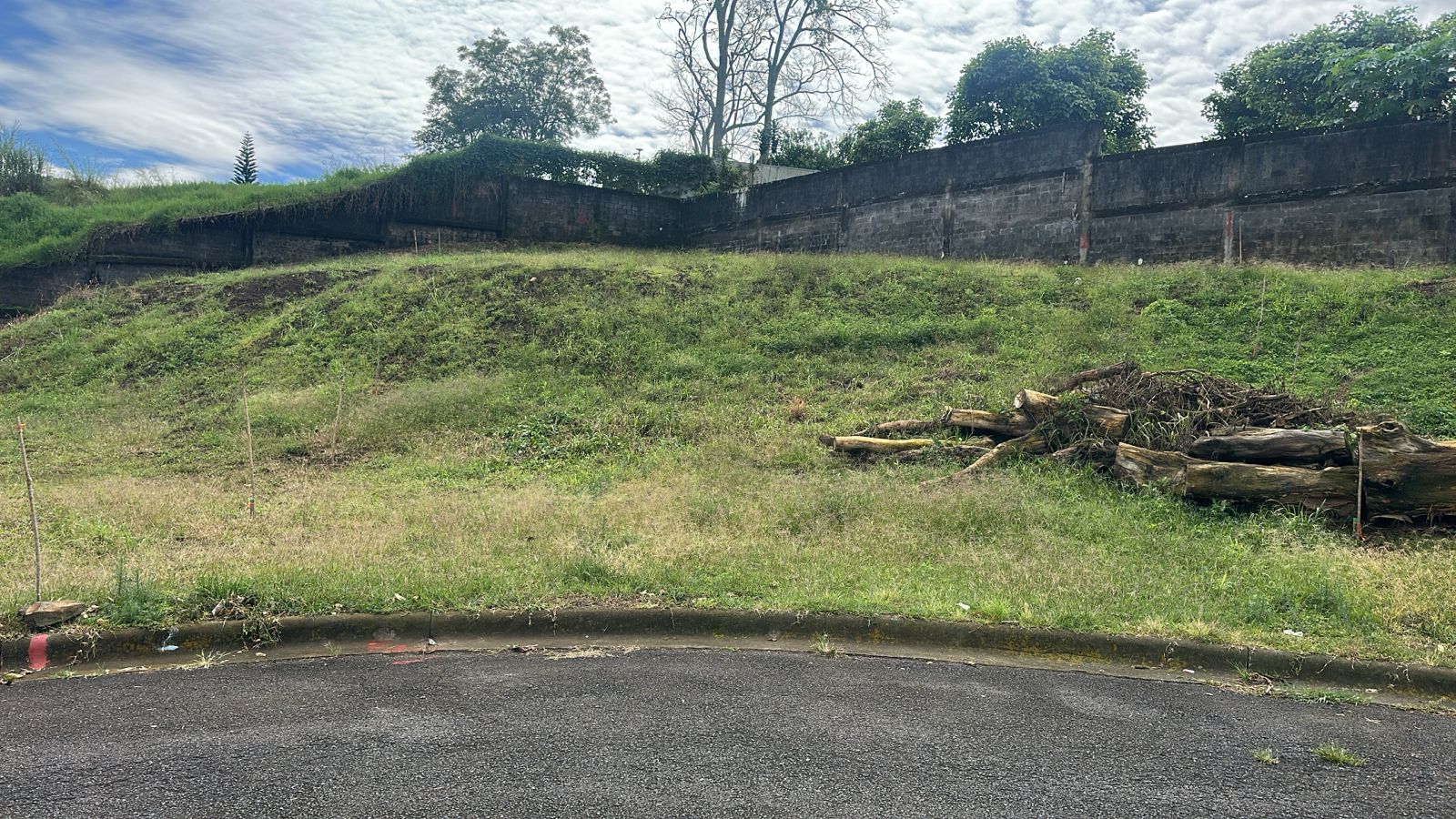 VENTA DE LOTE, USO MIXTO, HEREDIA, SAN PABLO, URBANIZACIÓN LA AMADA