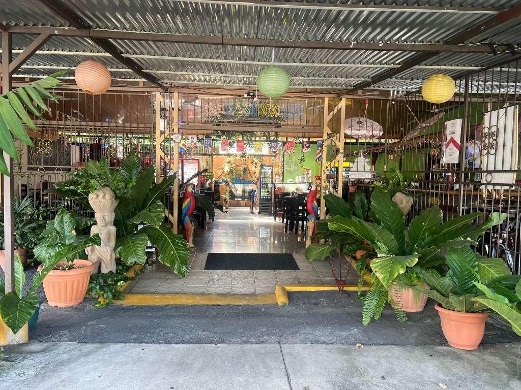 ALQUILER DE LOCAL COMERCIAL O RESTAURANTE, LIMÓN, POCOCÍ, GUÁPILES