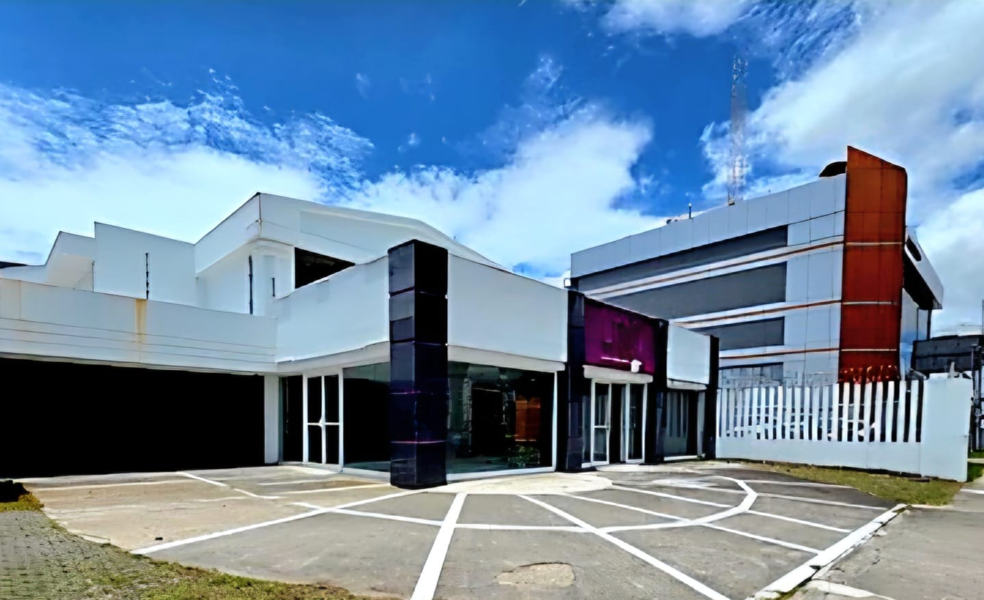 ALQUILER DE CASA COMERCIAL, SAN JOSE, ROHRMOSER