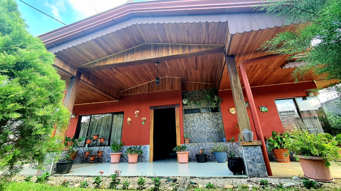VENTA DE CASA, ALAJUELA, EL ROBLE, URBANIZACION LAS MARGARITAS