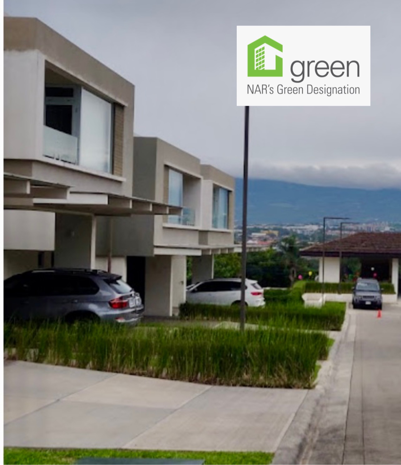 VENTA DE CASA MODERNA, ESCAZÚ, GUACHIPELÍN, CONDOMINIO DUKANA