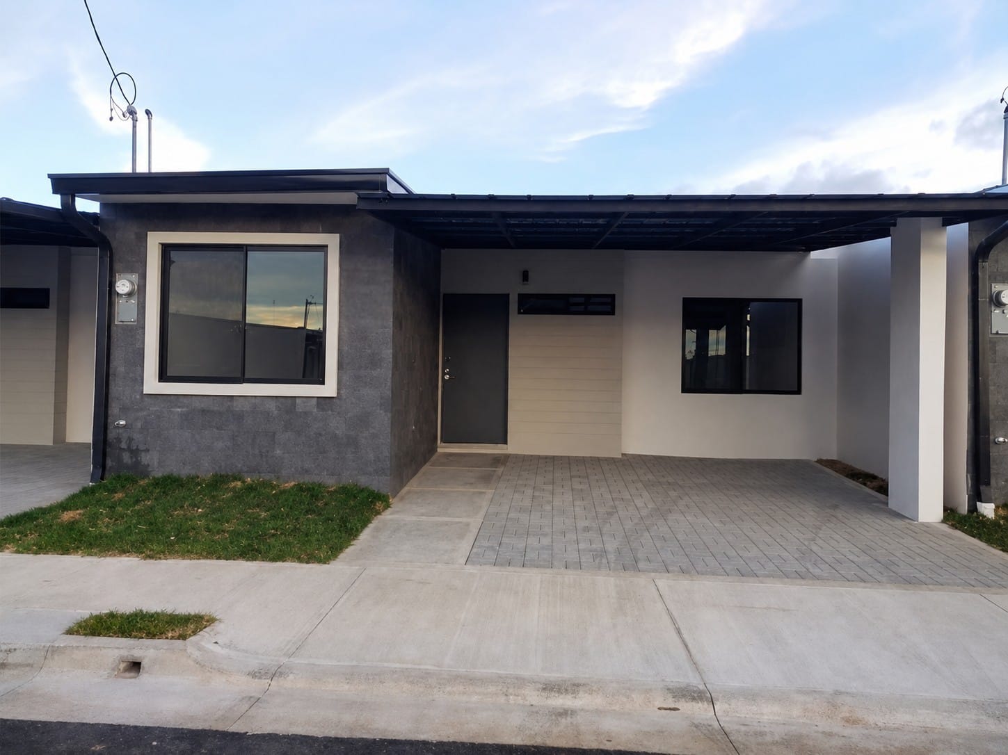 VENTA DE CASA, SAN JOSE, SANTA ANA, CONDOMINIO ROBLES DE LINDORA.