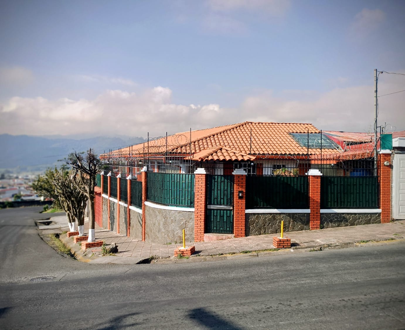 ALQUILER DE CASA, CARTAGO CENTRO, BARRIO CERRILLOS
