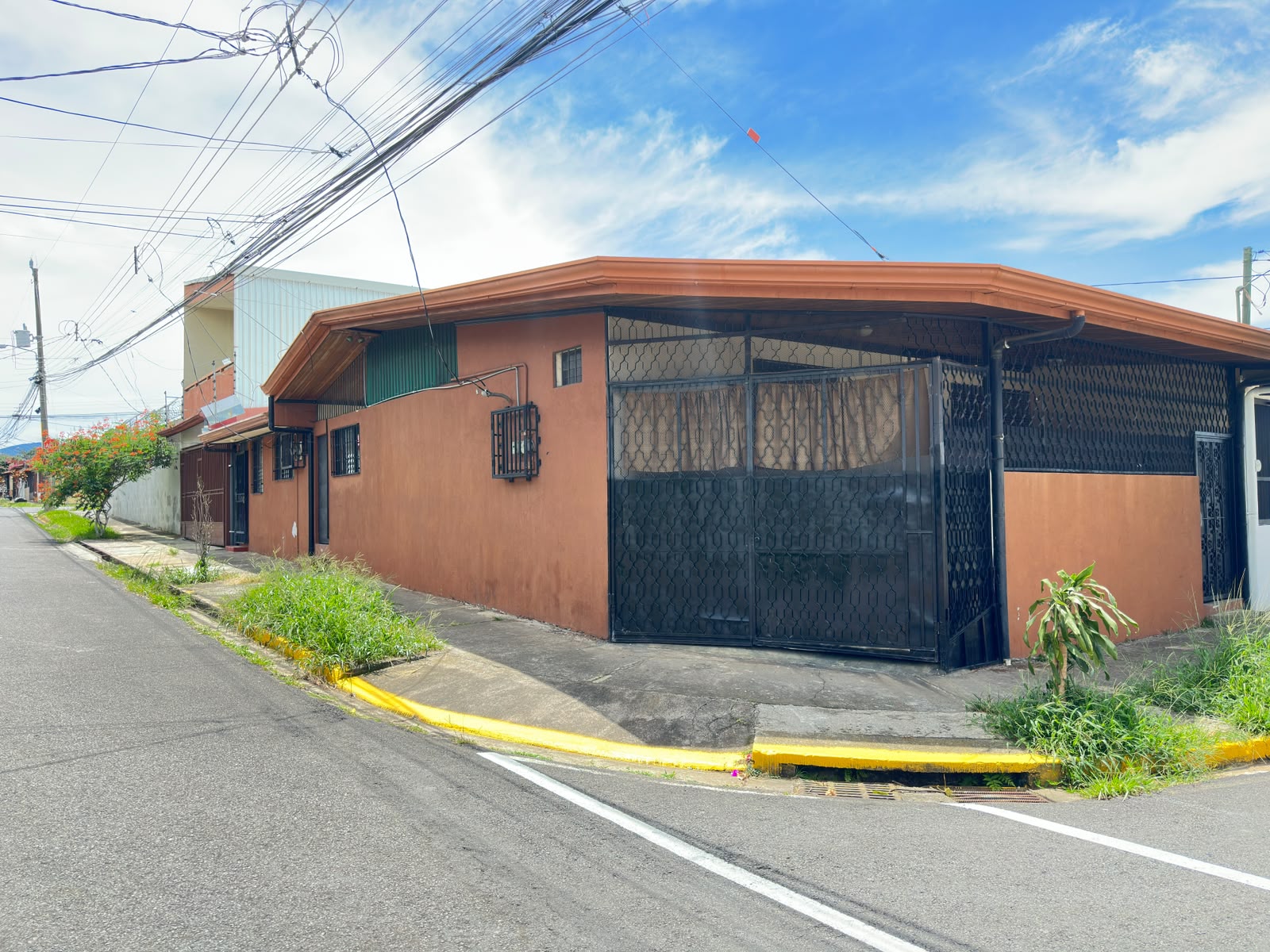 VENTA DE TRES APARTAMENTOS, ALAJUELA, PUEBLO NUEVO.