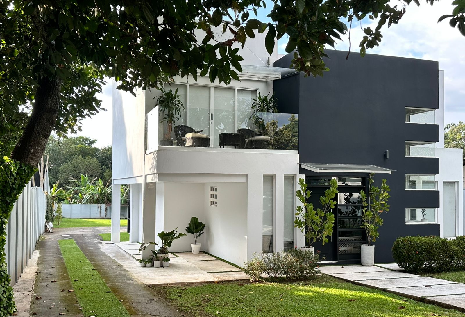 VENTA DE CASA MODERNA, ALAJUELA, OROTINA CENTRO