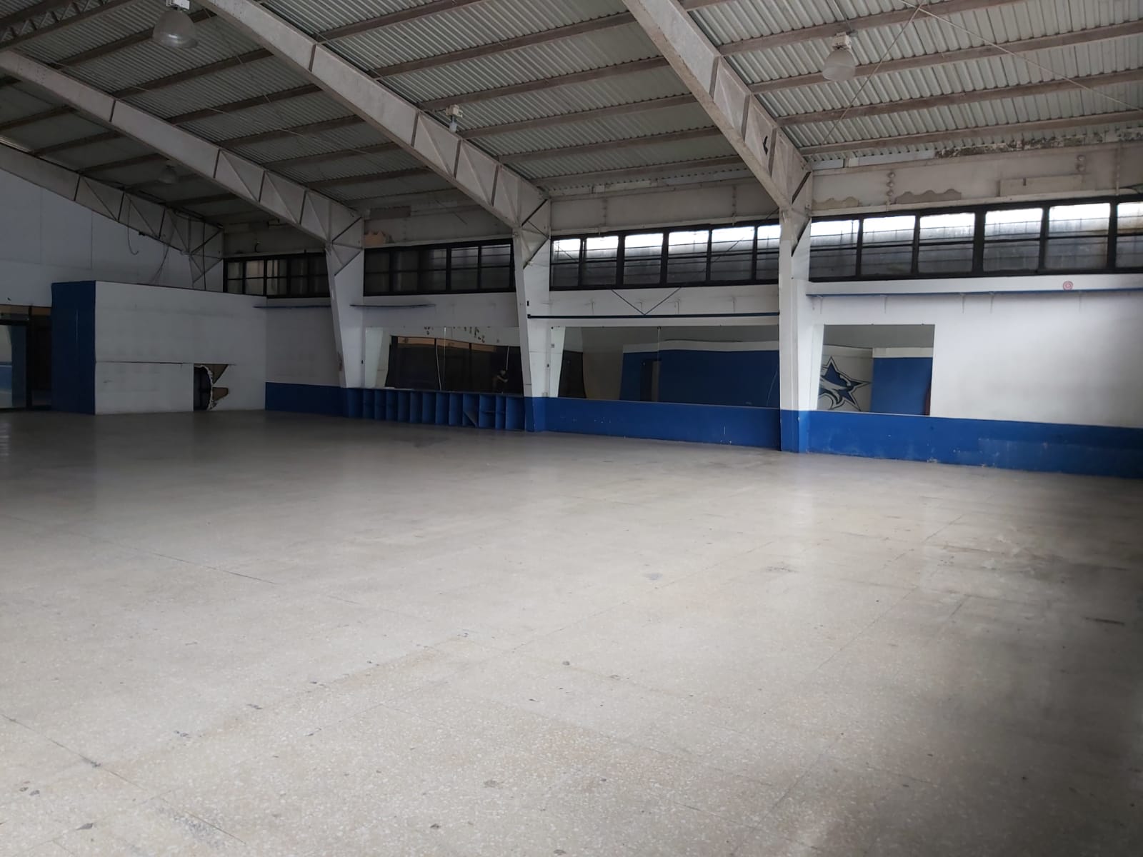 ALQUILER DE LOCAL&nbsp;COMERCIAL,&nbsp;SAN JOSE, CENTRO COMERCIAL SABANA SUR.